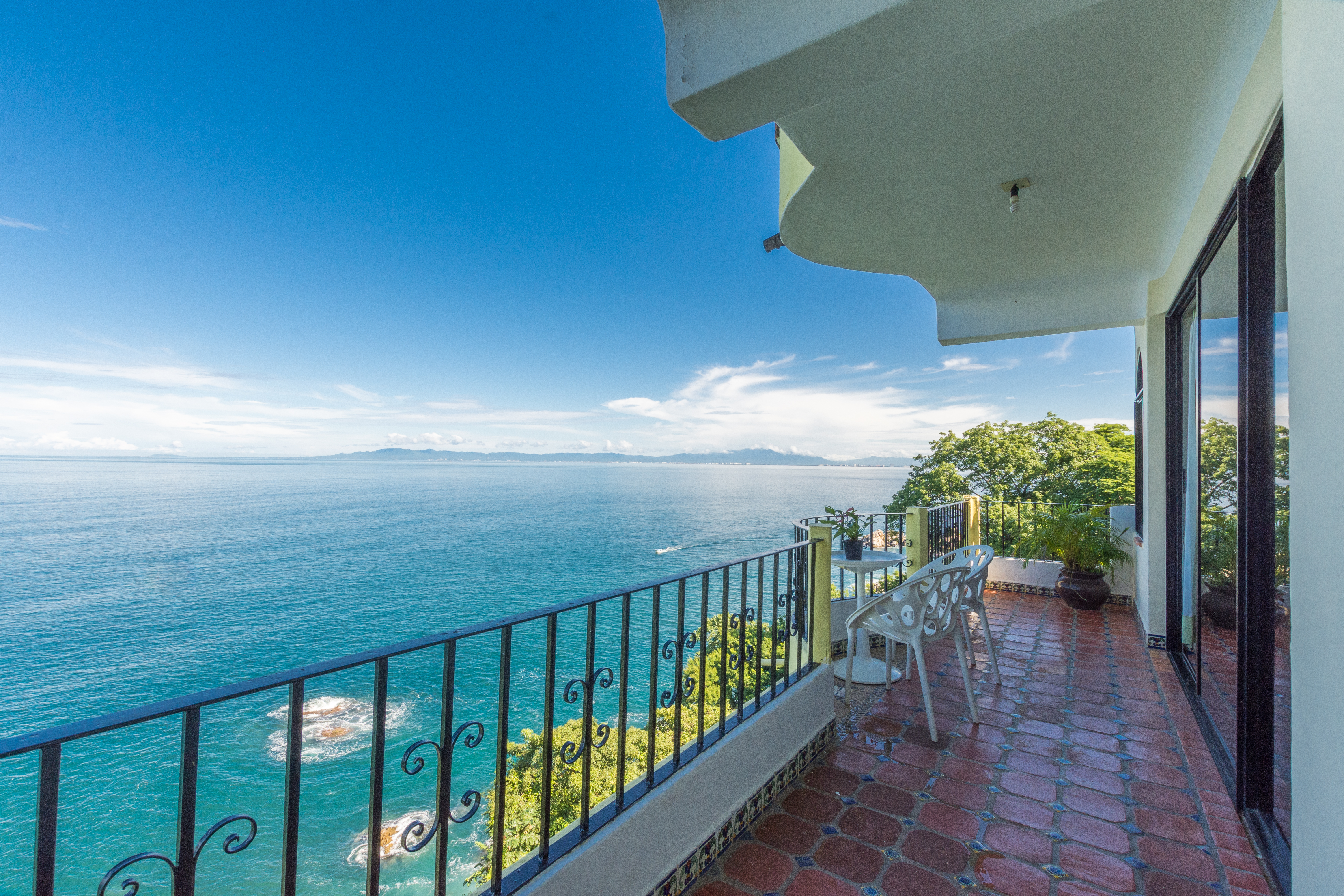 Mar Sereno Hotel & Suite