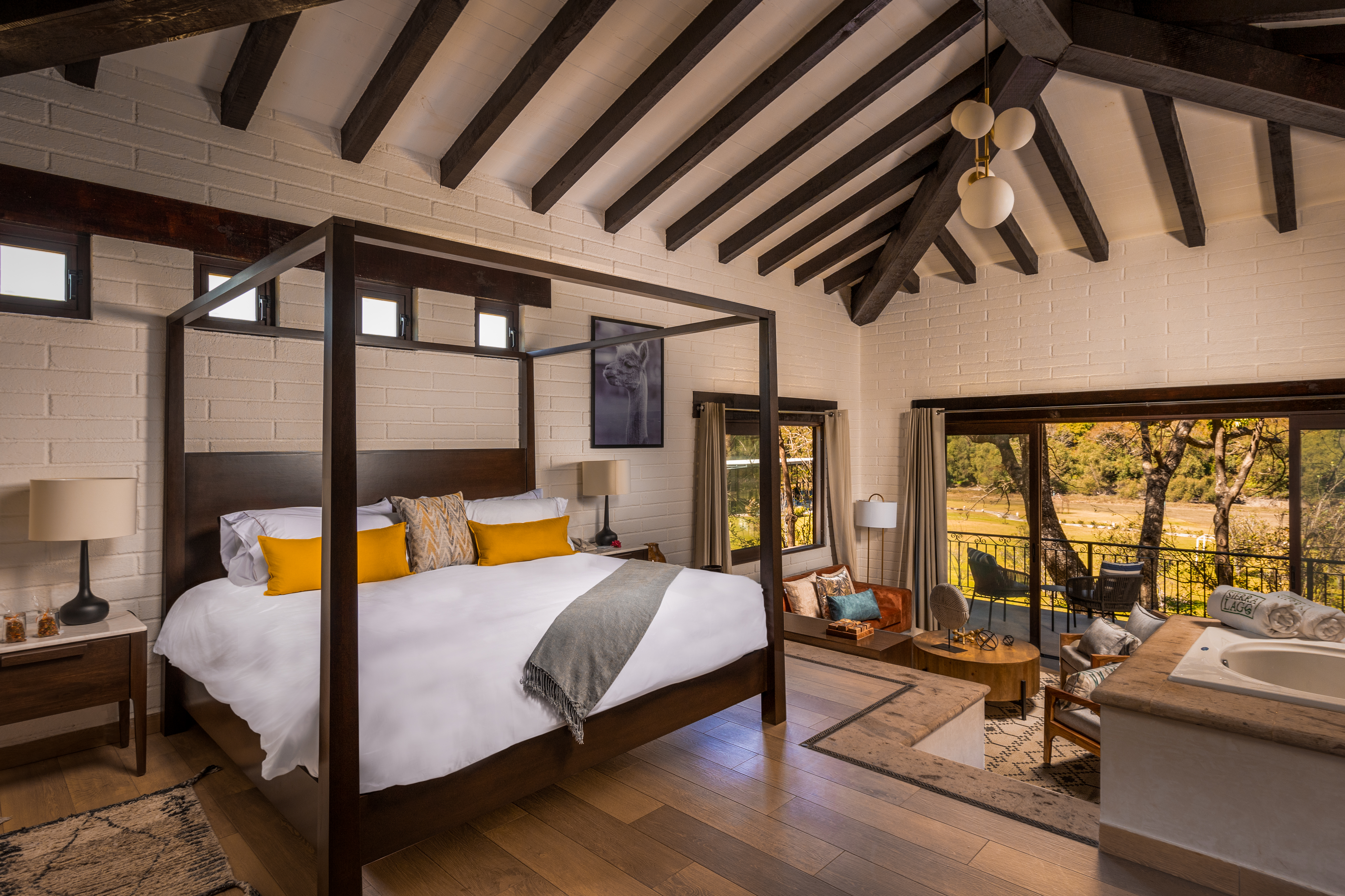Sierra Lago Resort & Spa