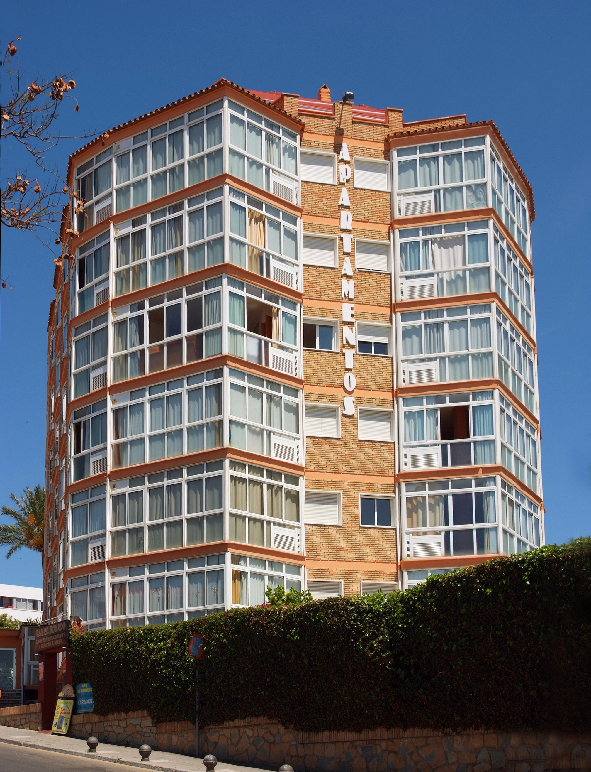 Apartamentos Doramar image