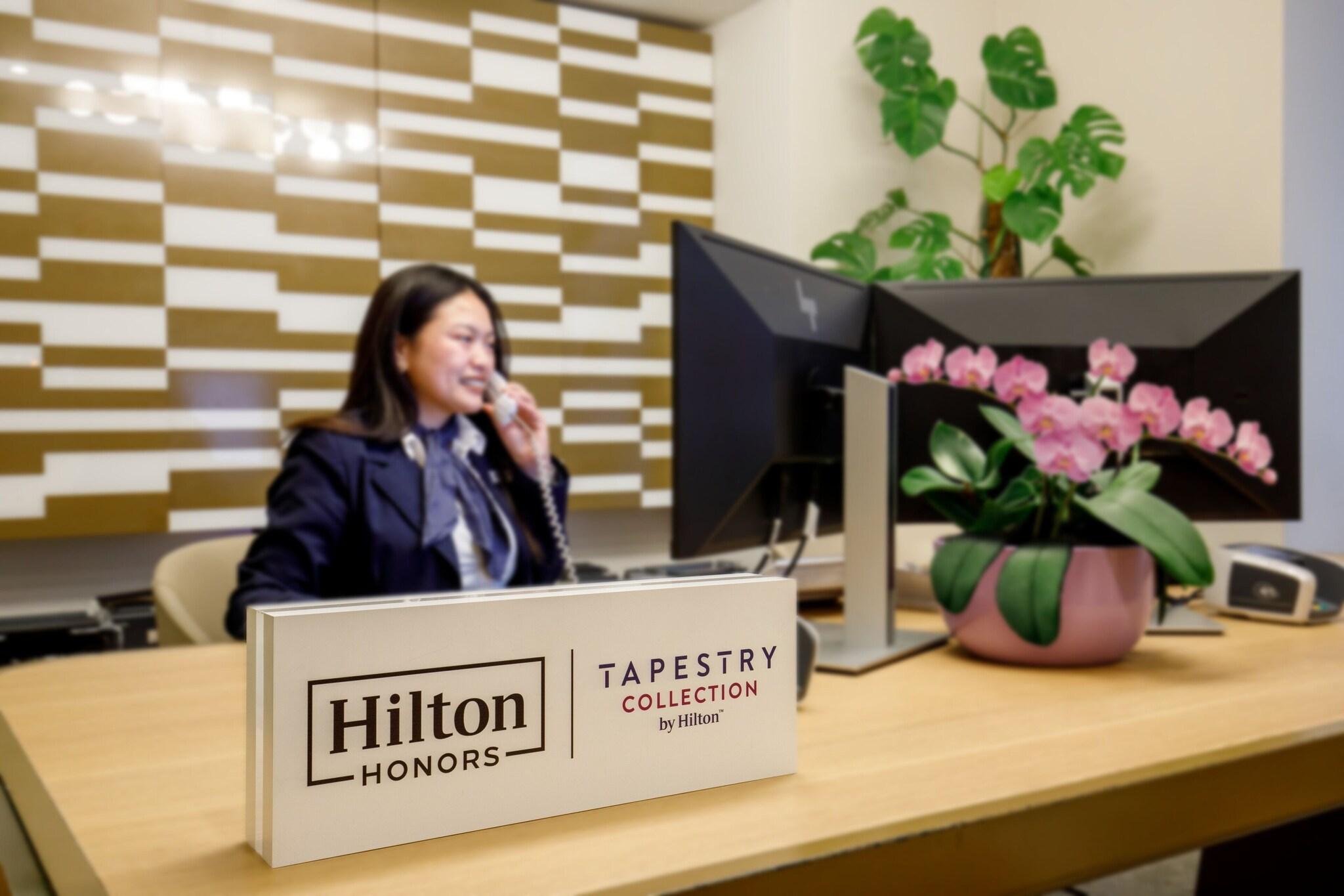 Cosmopolita Hotel Rome, Tapestry Collection by Hilton by null