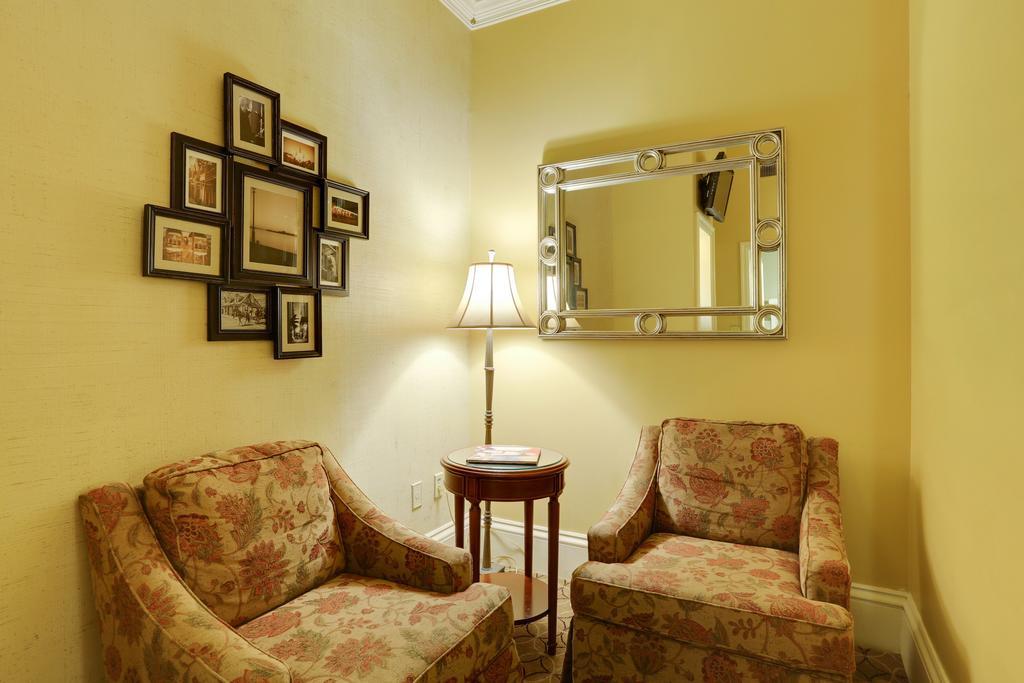 The Pelham Hotel by null