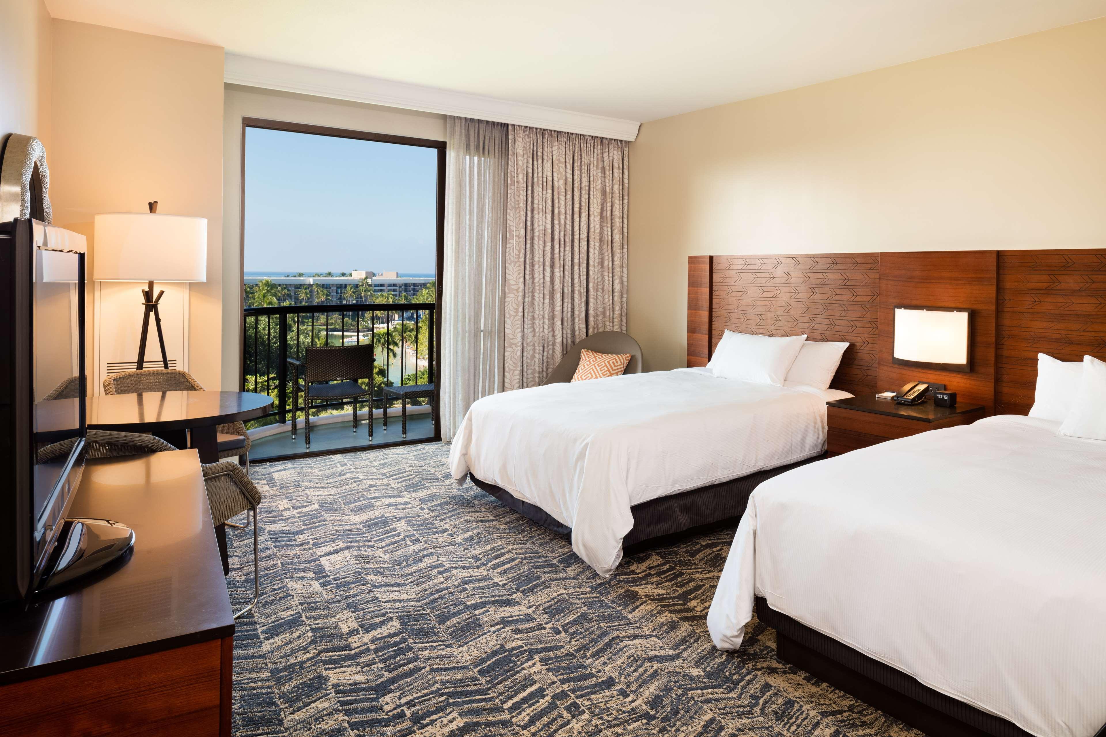 Hilton Waikoloa Village by null