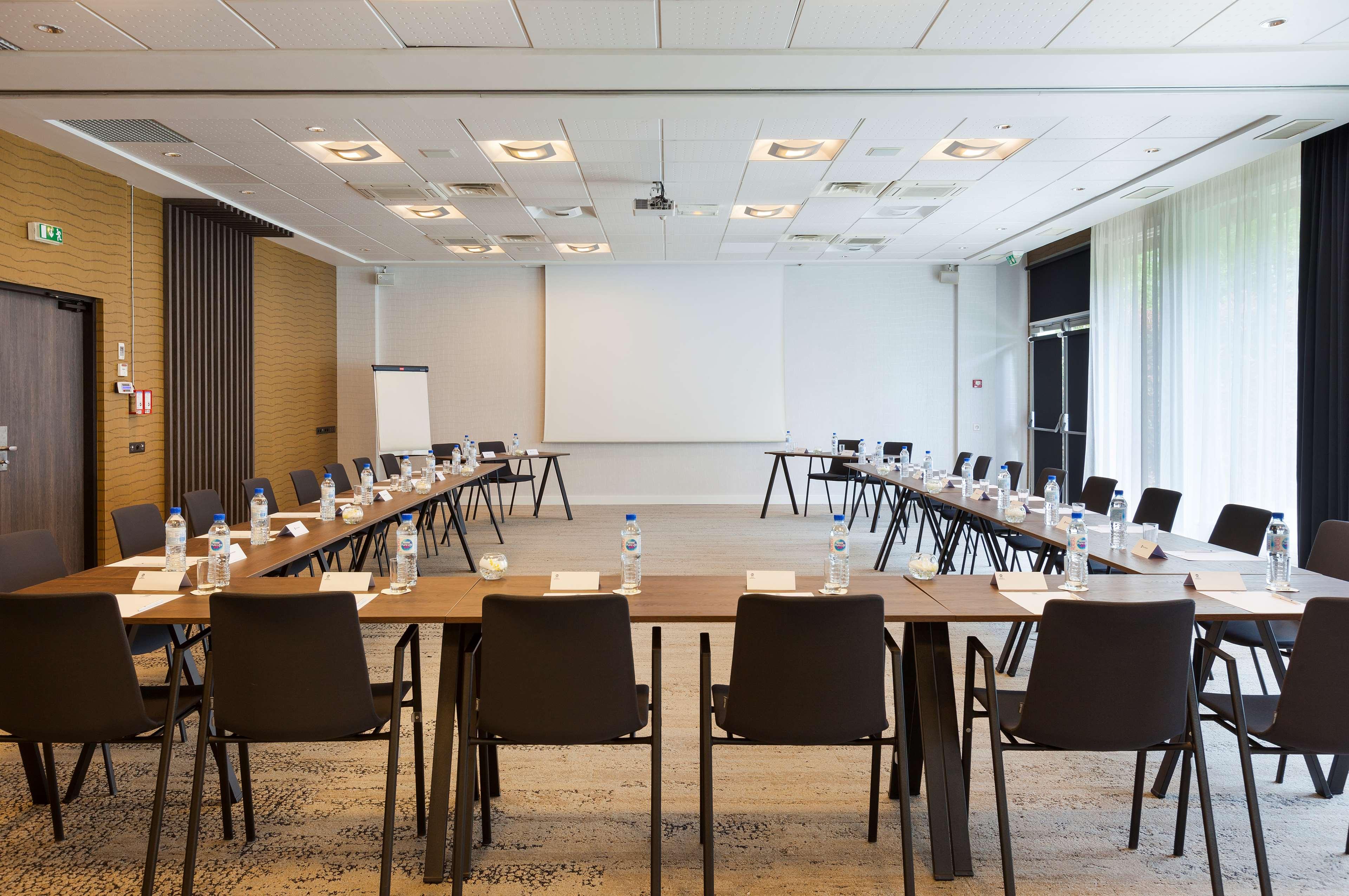 Hotel Inn Design CDG Airport - photo