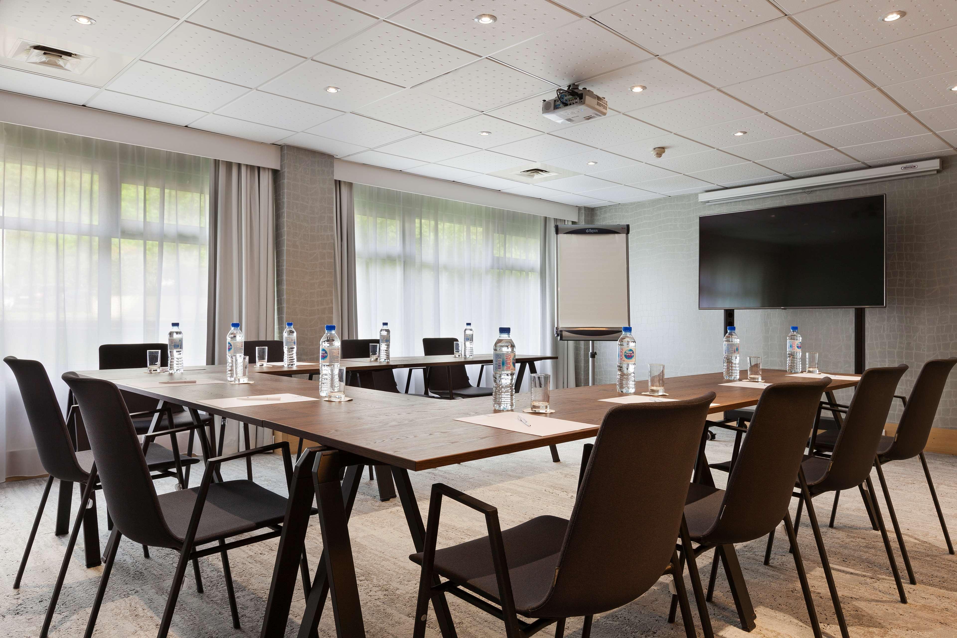 Hotel Inn Design CDG Airport - photo