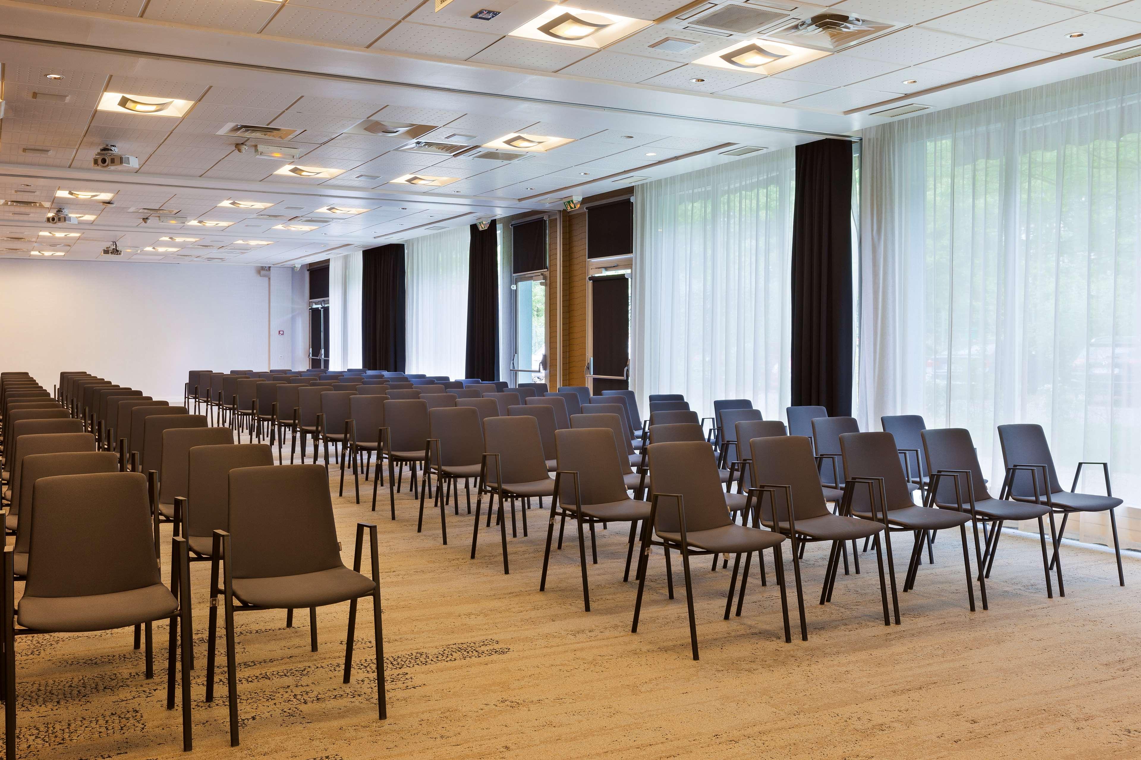 Hotel Inn Design CDG Airport - photo