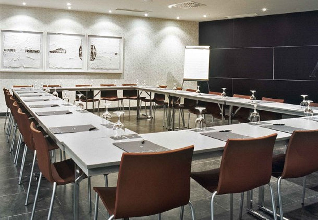 AC Hotel Burgos by null