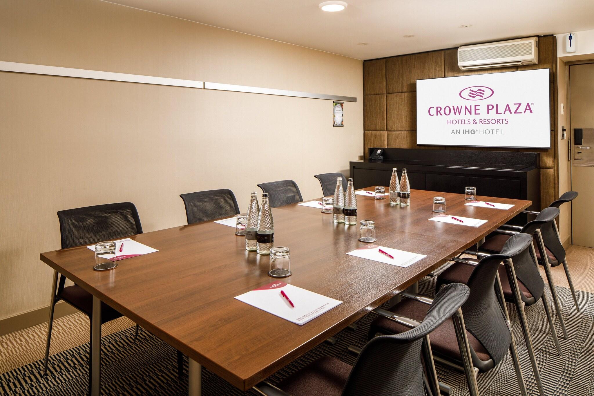 Crowne Plaza Manchester Airport