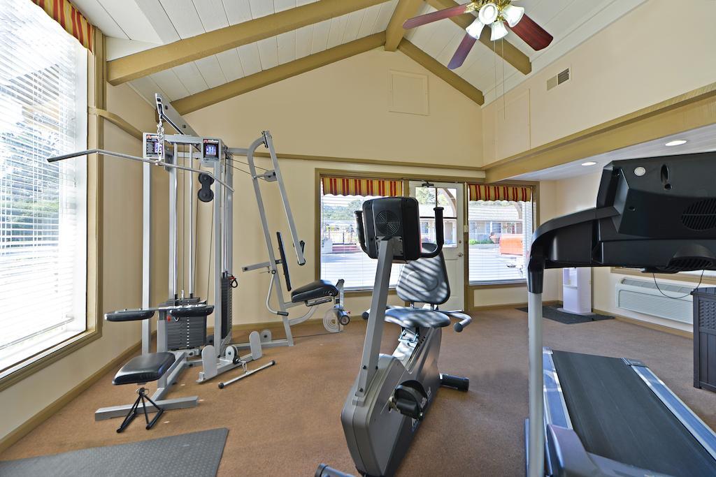 The Inn at 1252 Monterey
