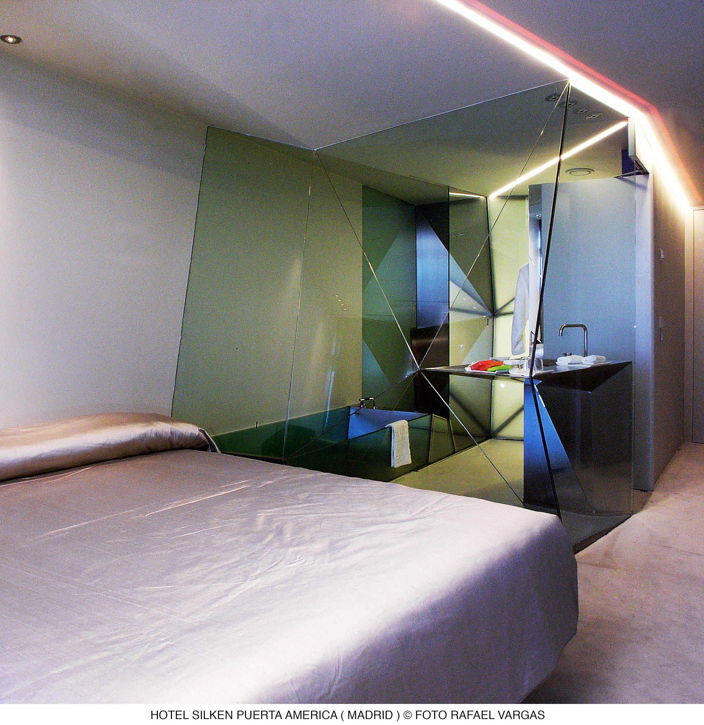 Hotel Puerta America Madrid by null