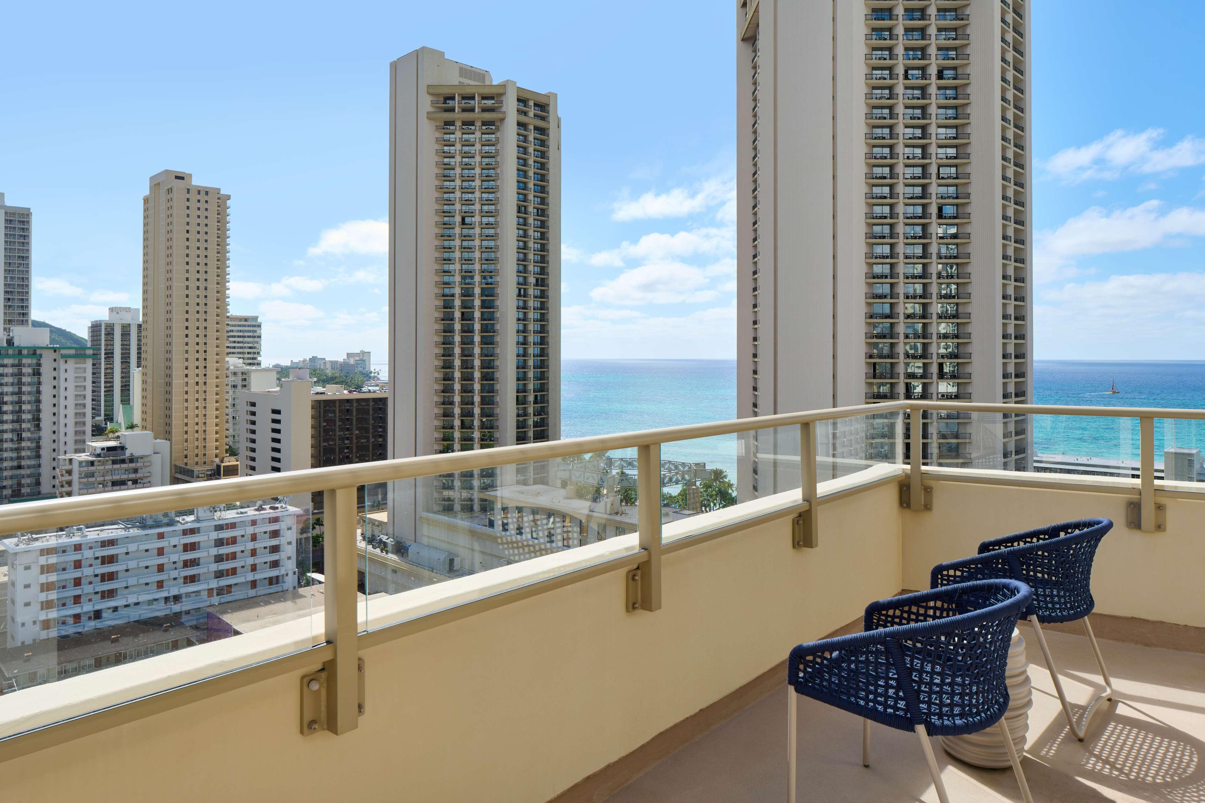 OUTRIGGER Waikiki Paradise Hotel