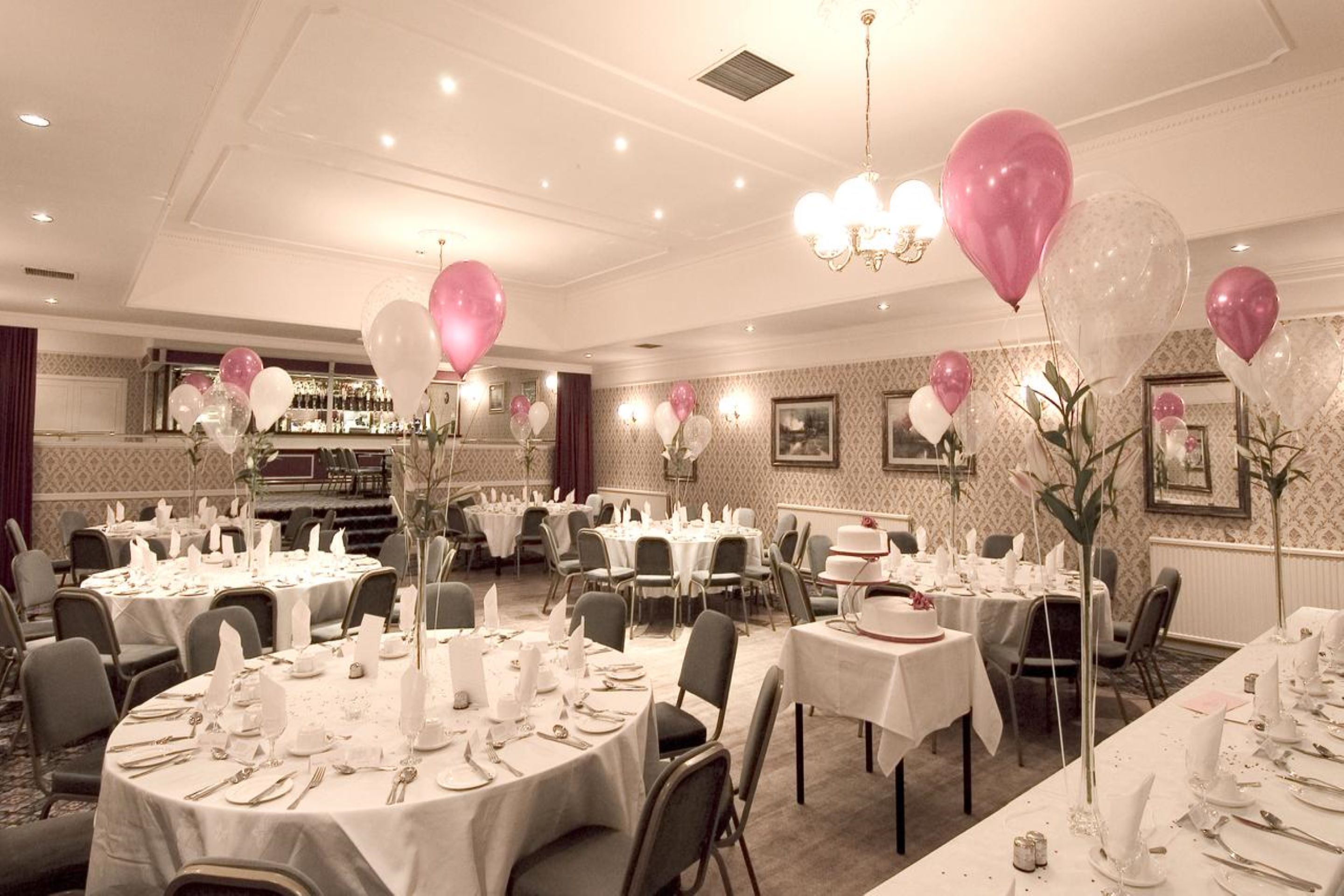Burnett Arms Hotel 
