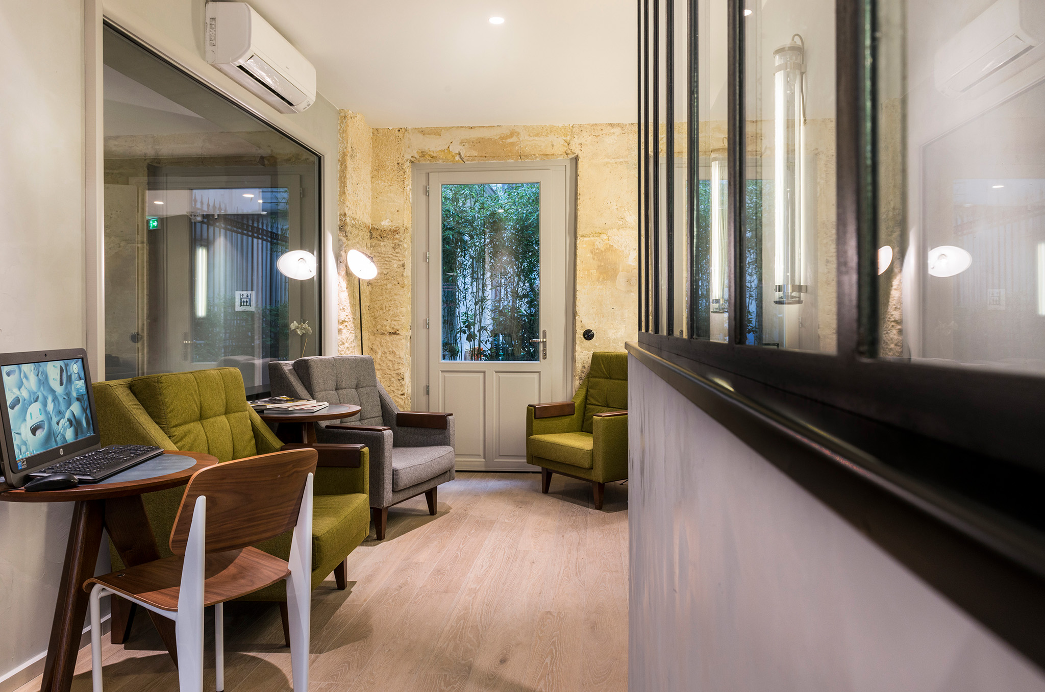 Hôtel BASSS by null