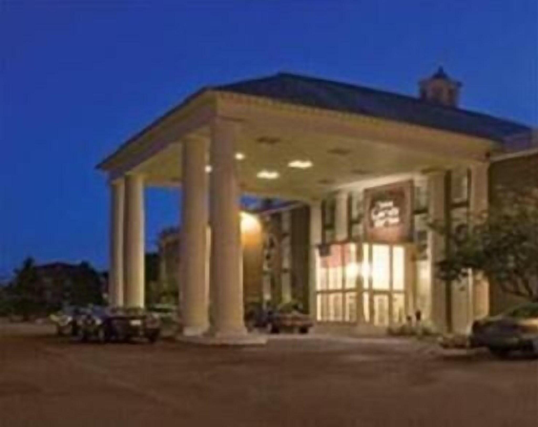 John Carver Inn & Spa by null