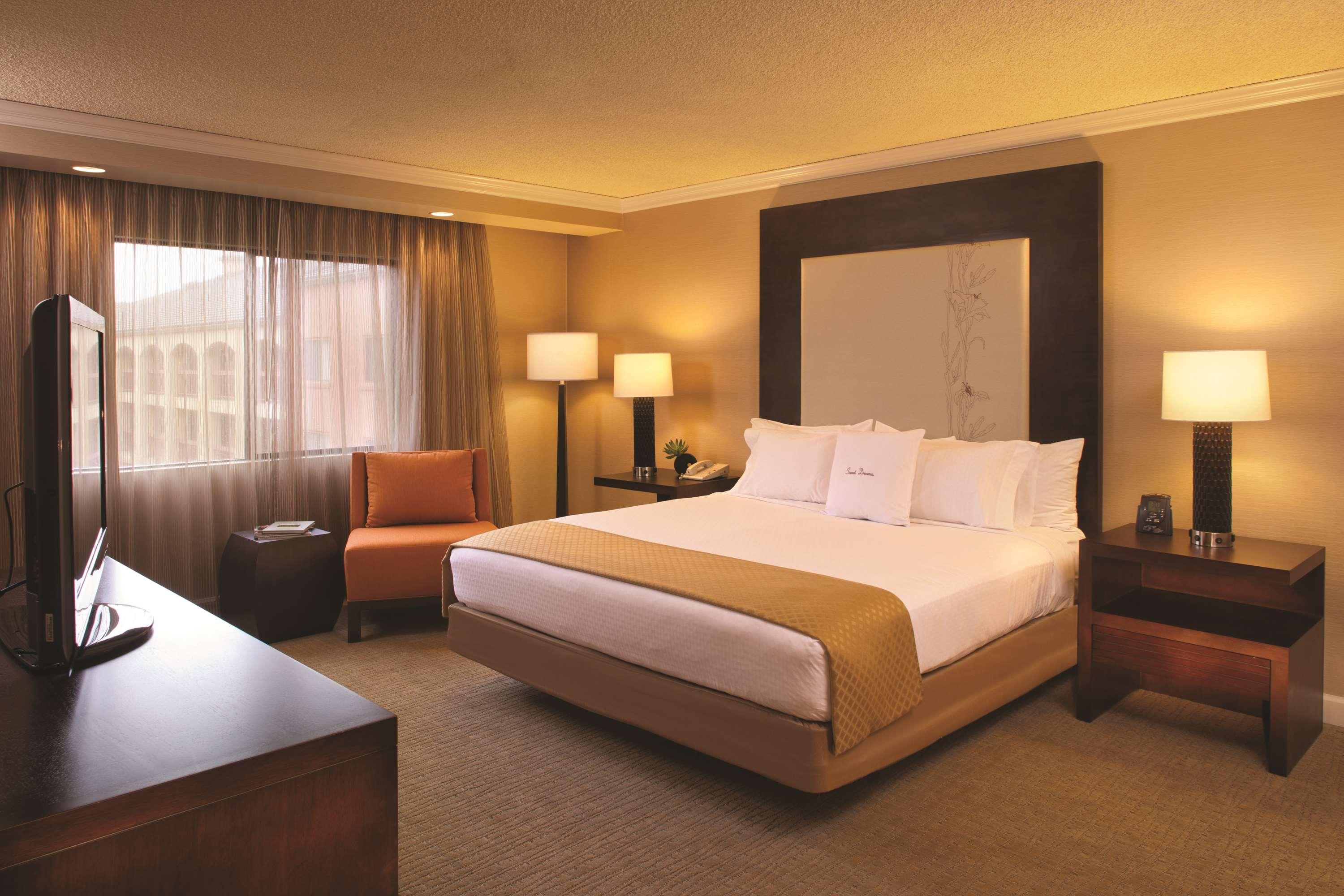 Doubletree by Hilton Sonoma Wine Country
