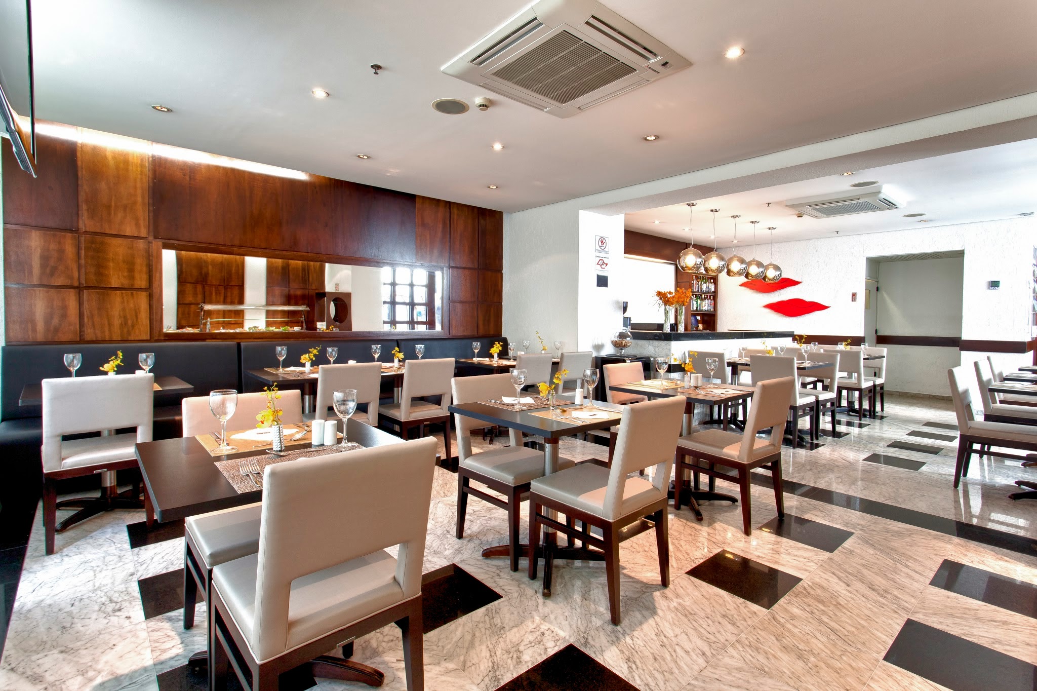 Paraiso Suites by Charlie