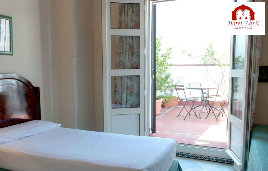 BYPILLOW Abril | Hotel en el centro de Sevilla by null