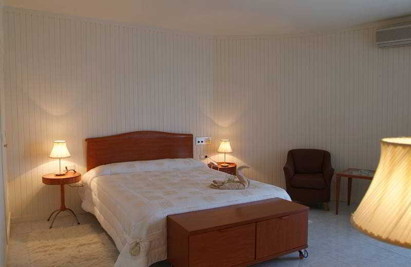 Ampuria Inn