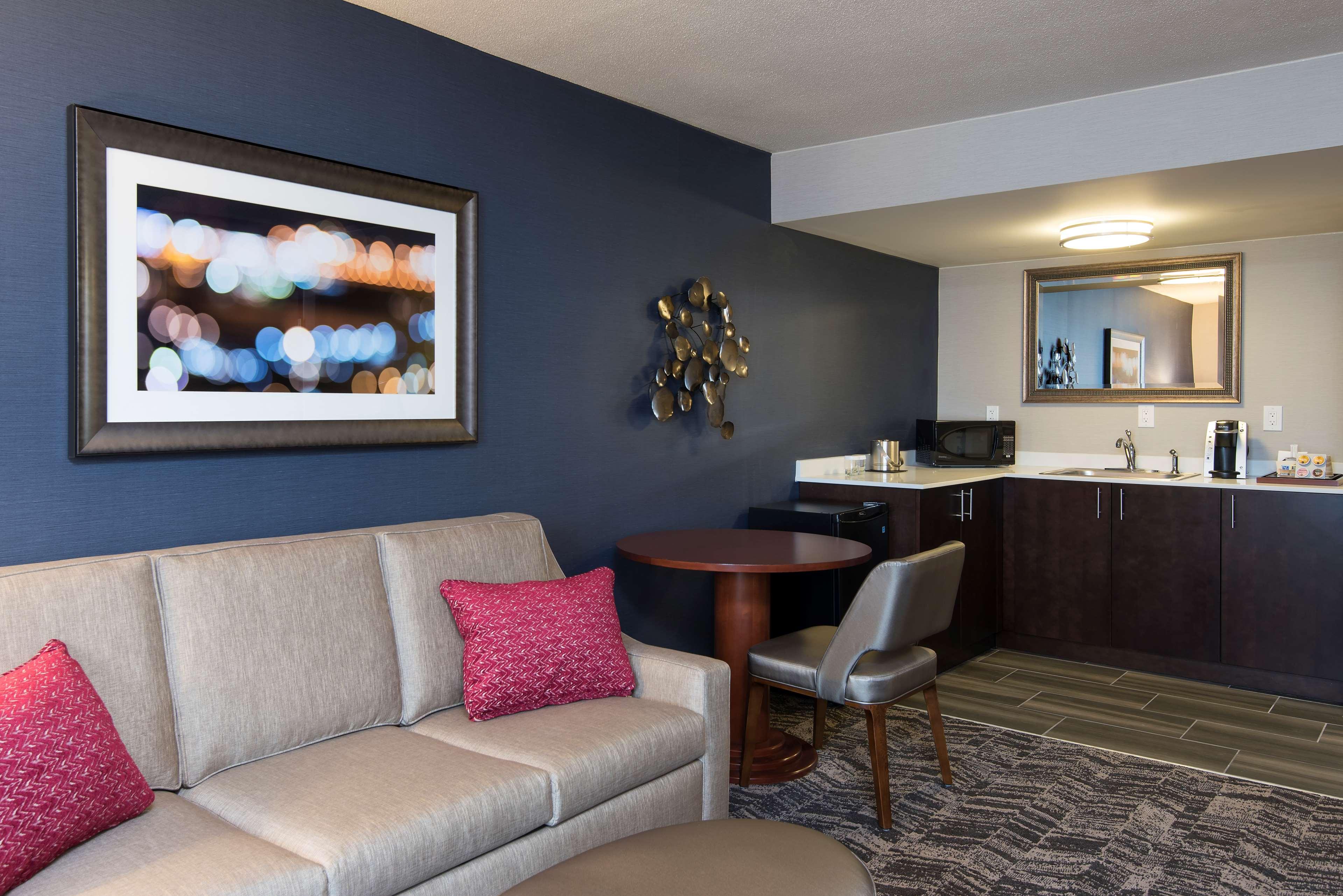 Doubletree By Hilton Schenectady Downtown