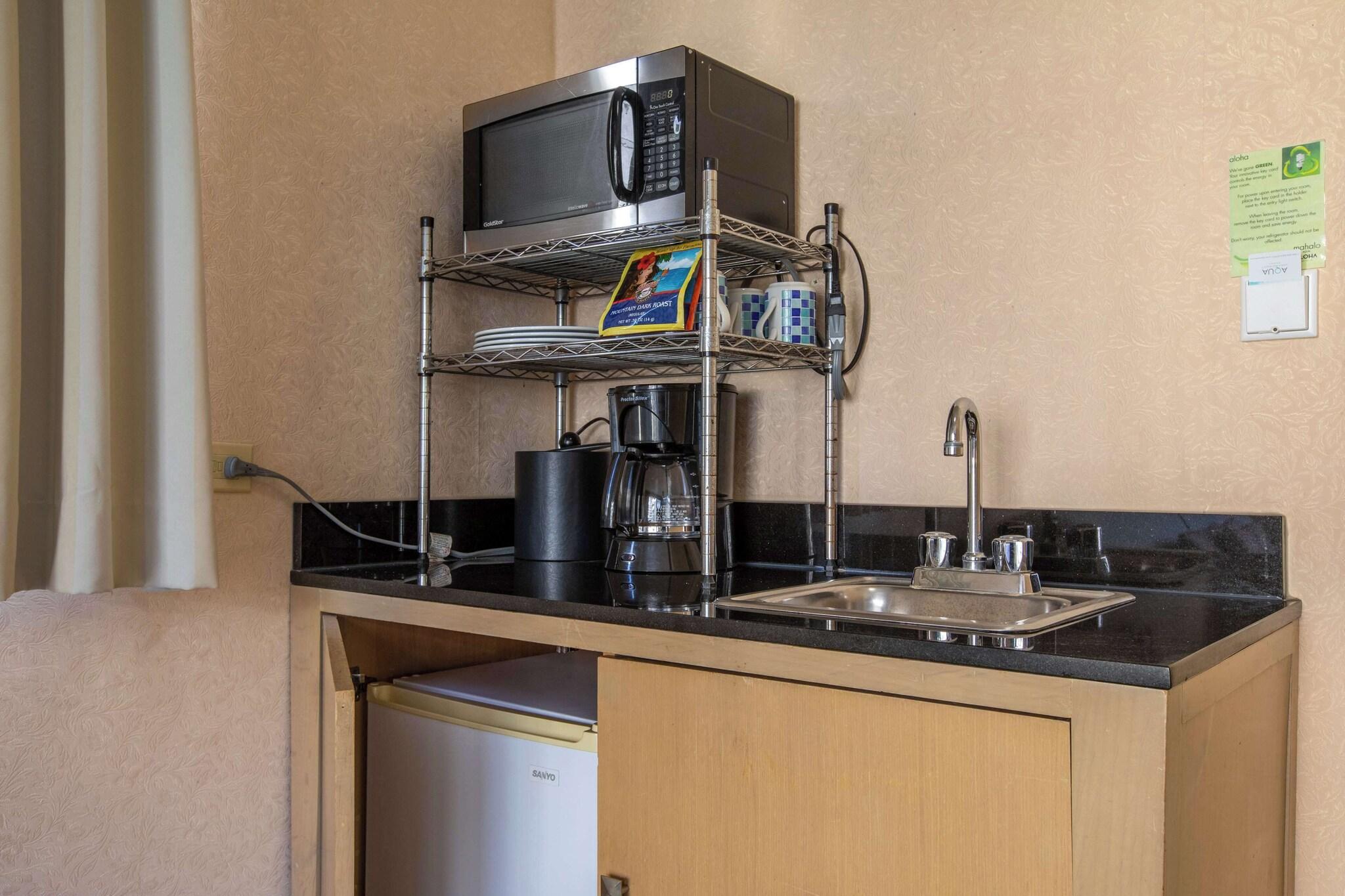 Aqua Aloha Surf Waikiki Hotel by null