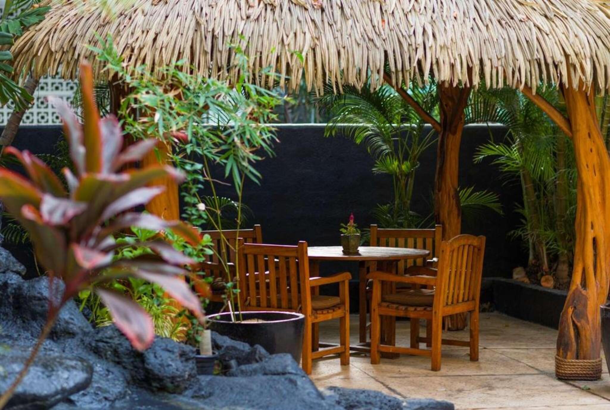 Bamboo Waikiki Hotel