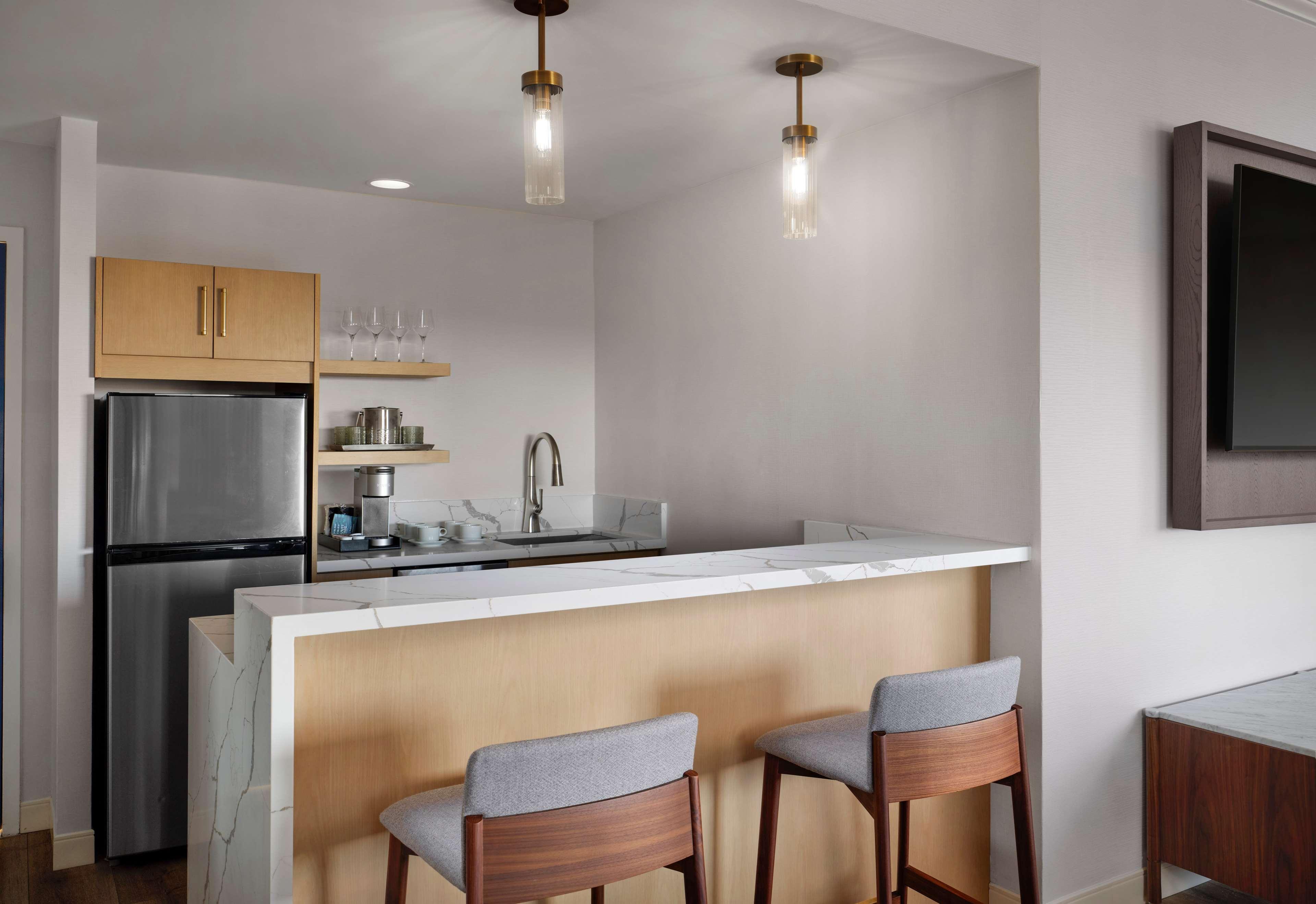 Sonesta White Plains Downtown