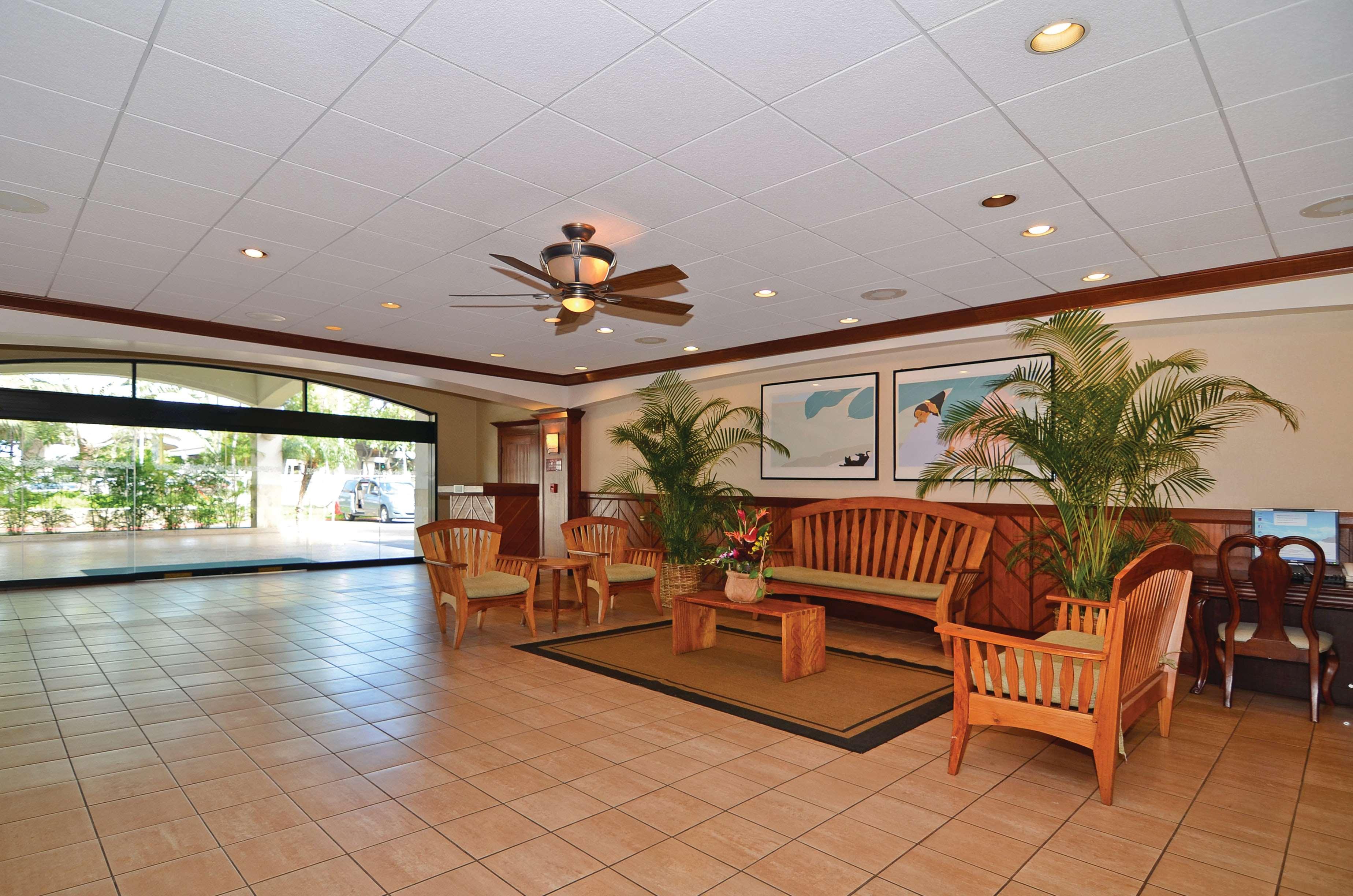 Airport Honolulu Hotel, Trademark Collection by Wyndham by null