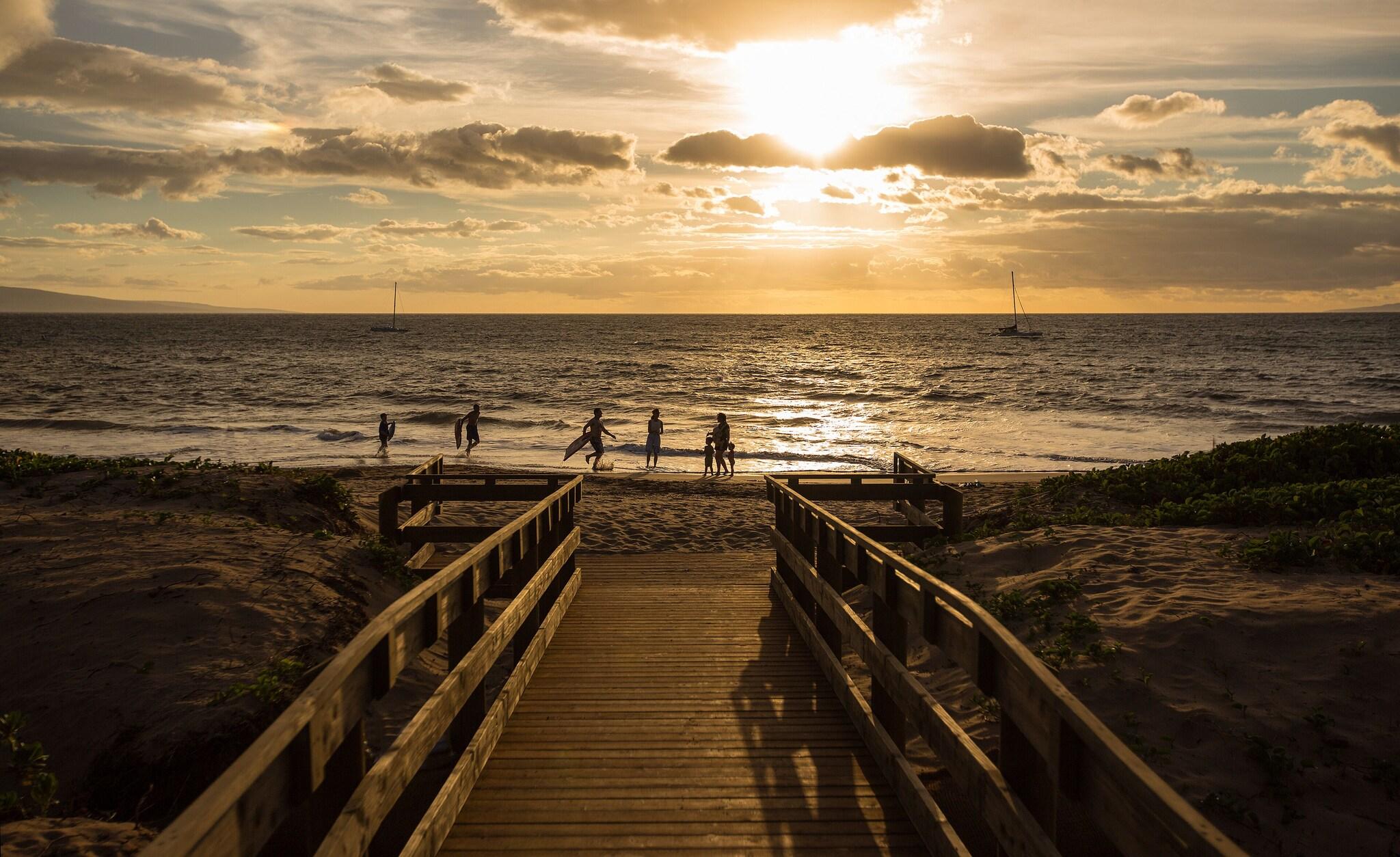 Maui Coast Hotel by null