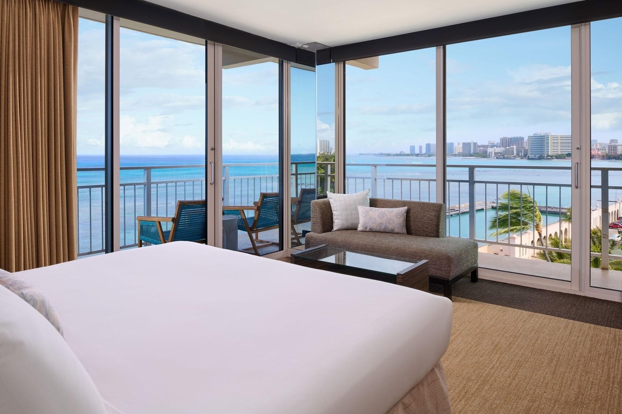 Kaimana Beach Hotel by null
