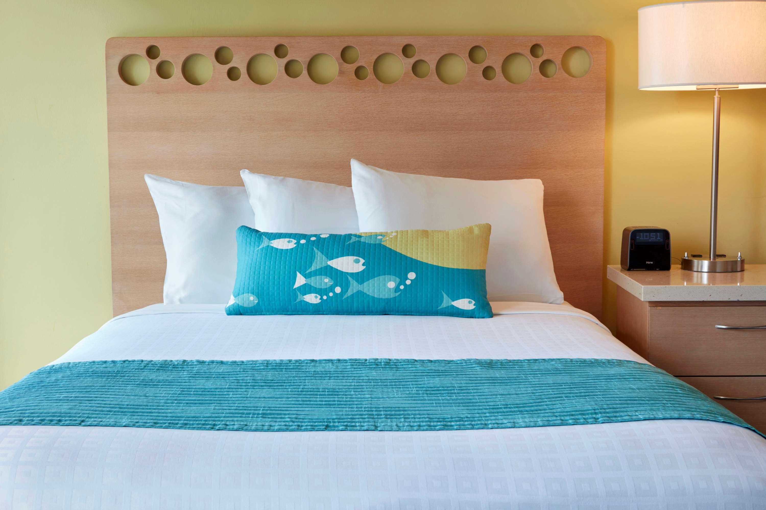 Aston Waikiki Circle Hotel by null