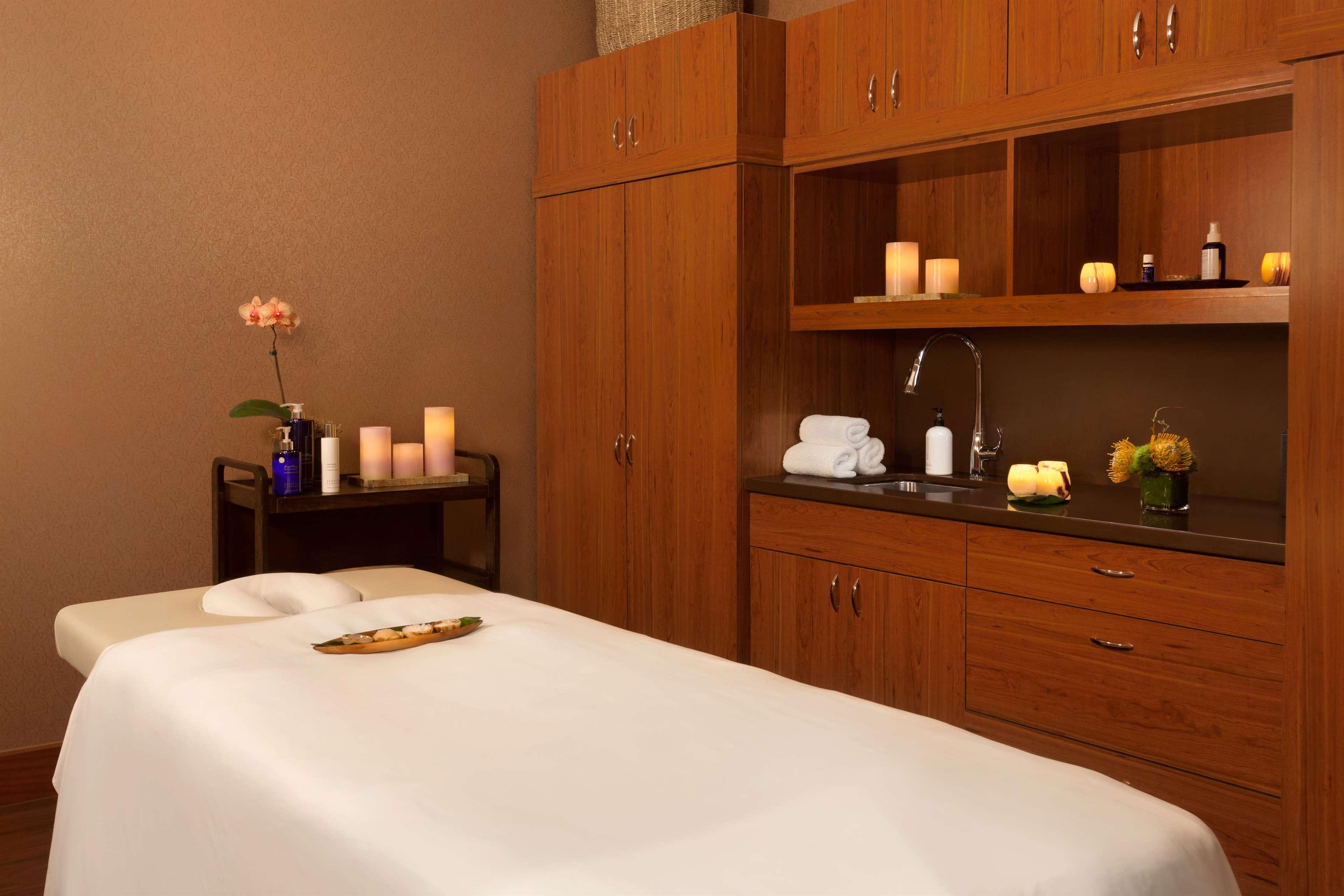 Fairmont Kea Lani, Maui by null