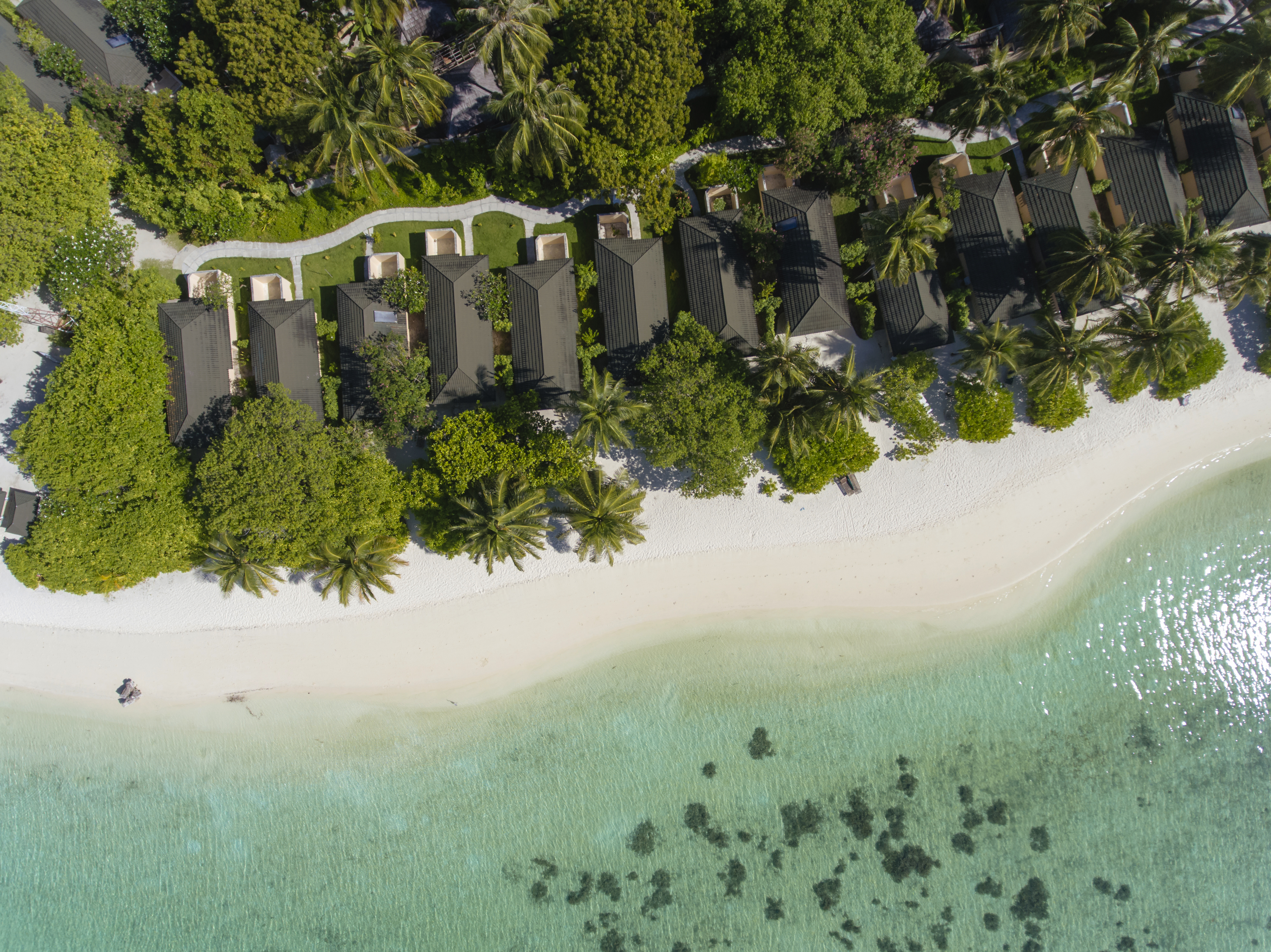 Fotografie cu Holiday Island Resort - locul popular printre cunoscătorii de relaxare