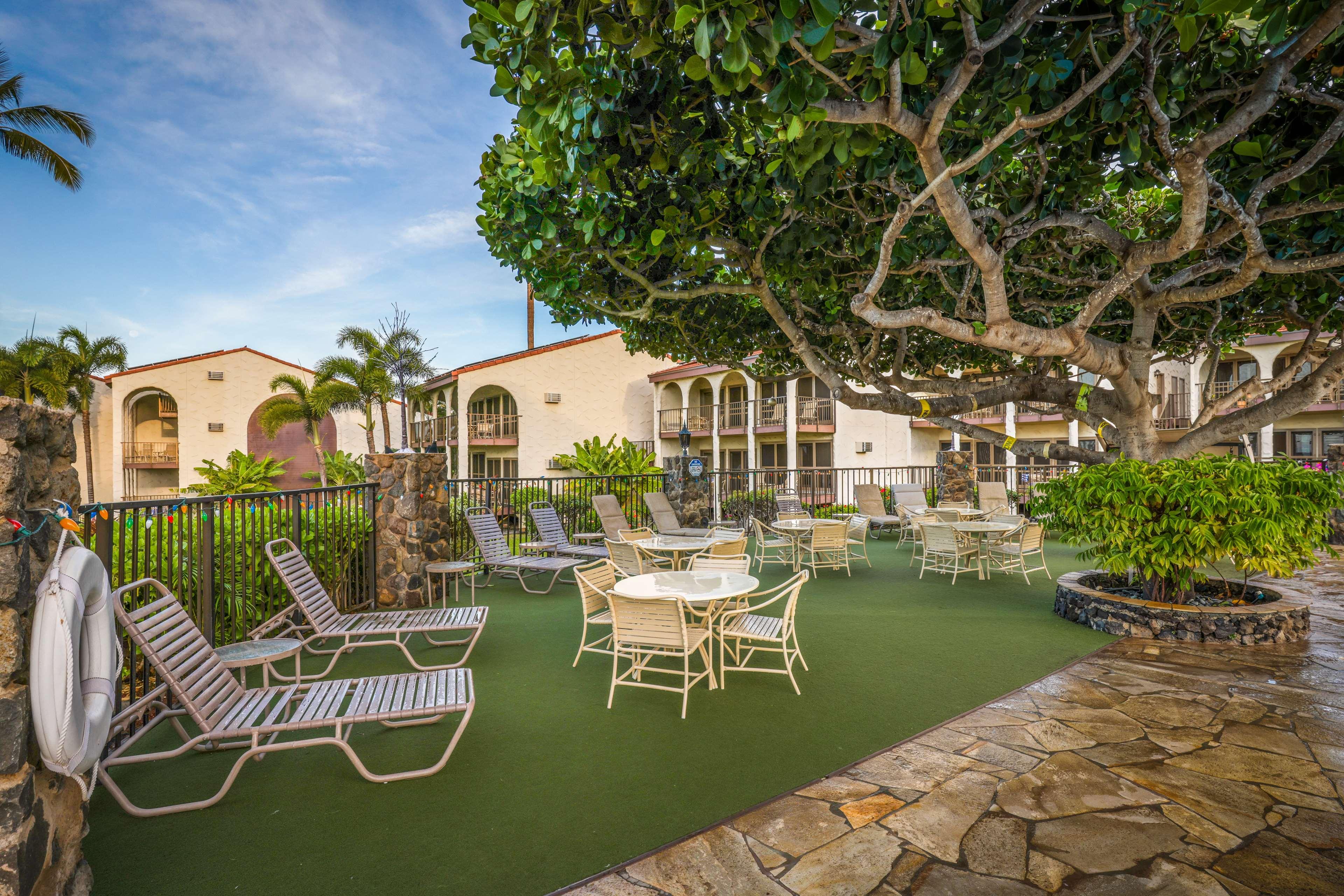 Aston Maui Hill Resort by null