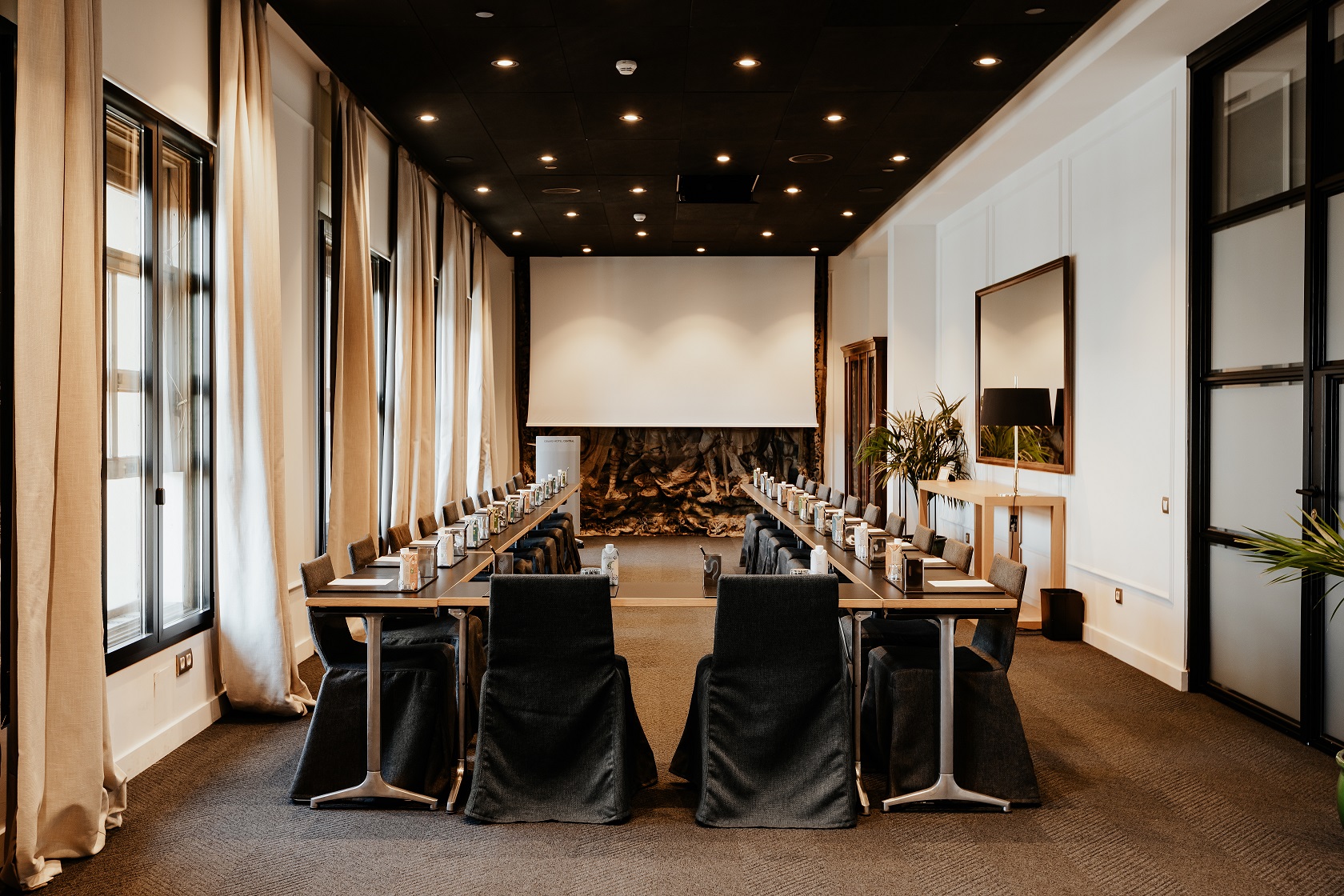 Grand Hotel Central by null