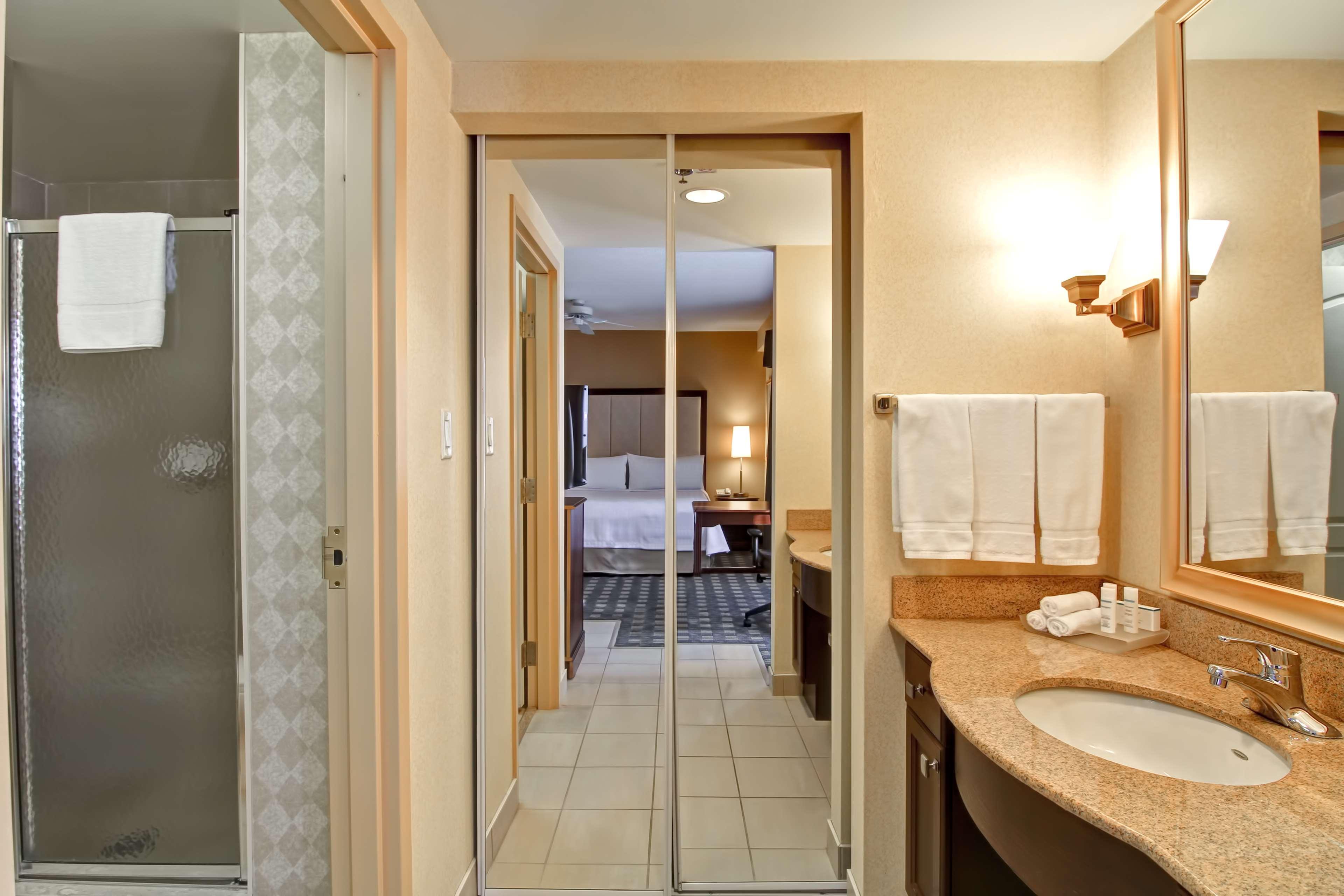 Homewood Suites By Hilton Toronto Mississauga