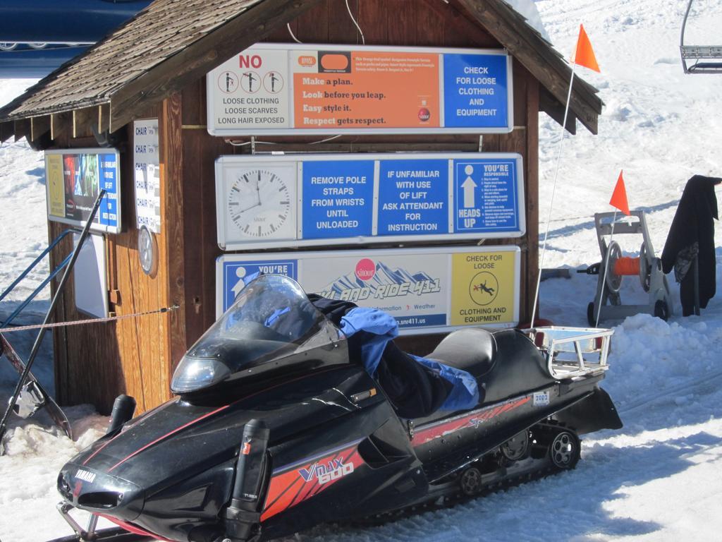 Truckee Donner Lodge