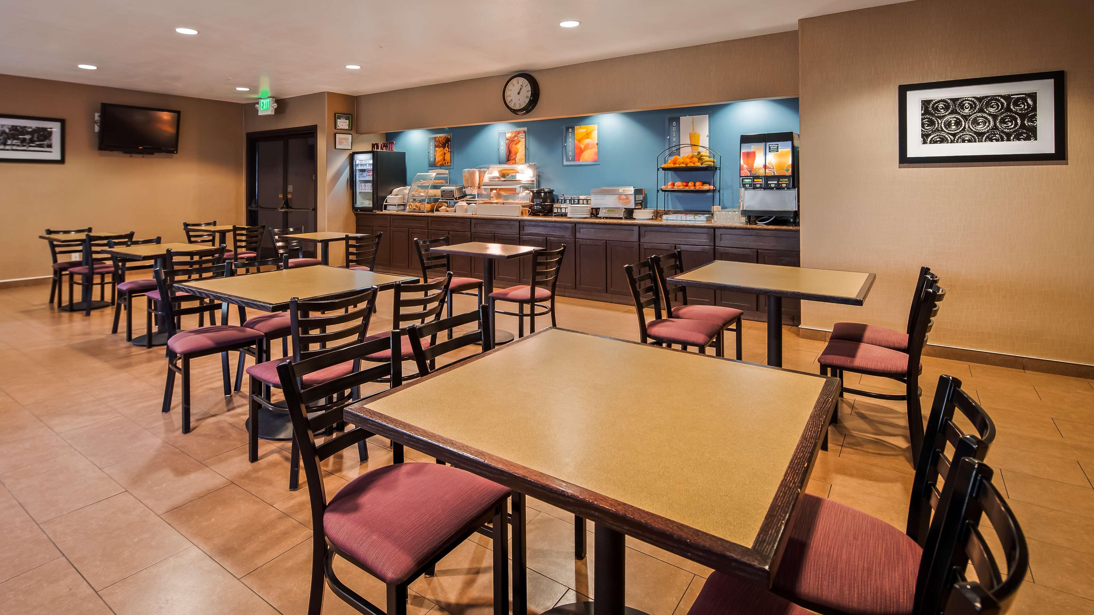 Best Western Plus Wine Country Inn & Suites