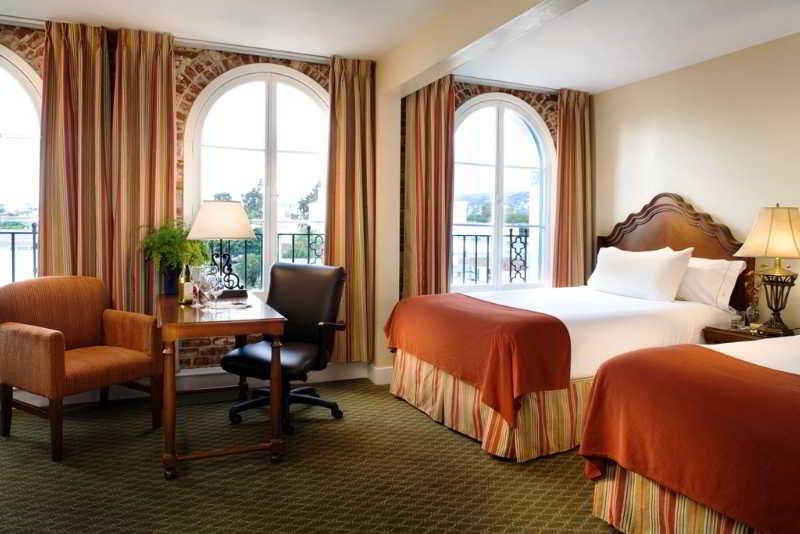 Hotel Virginia Santa Barbara, Tapestry Collection by Hilton by null
