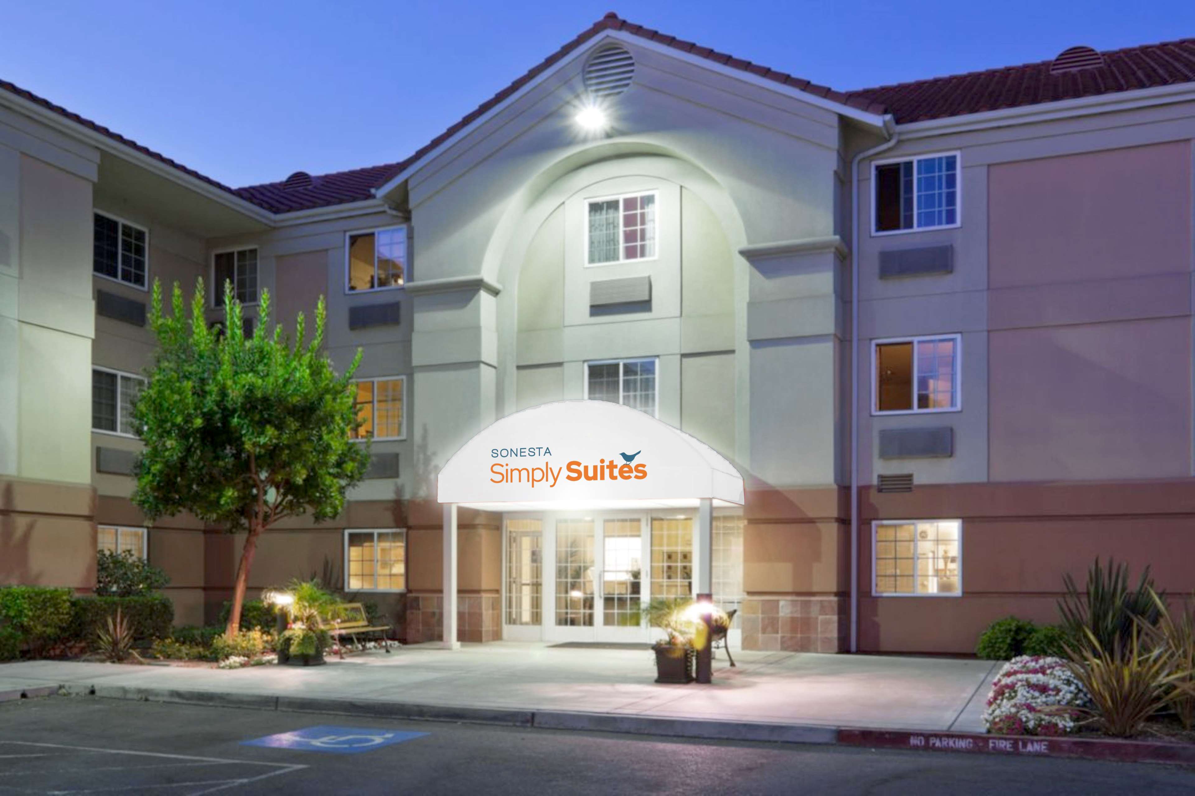 Sonesta Simply Suites Silicon Valley Santa Clara image