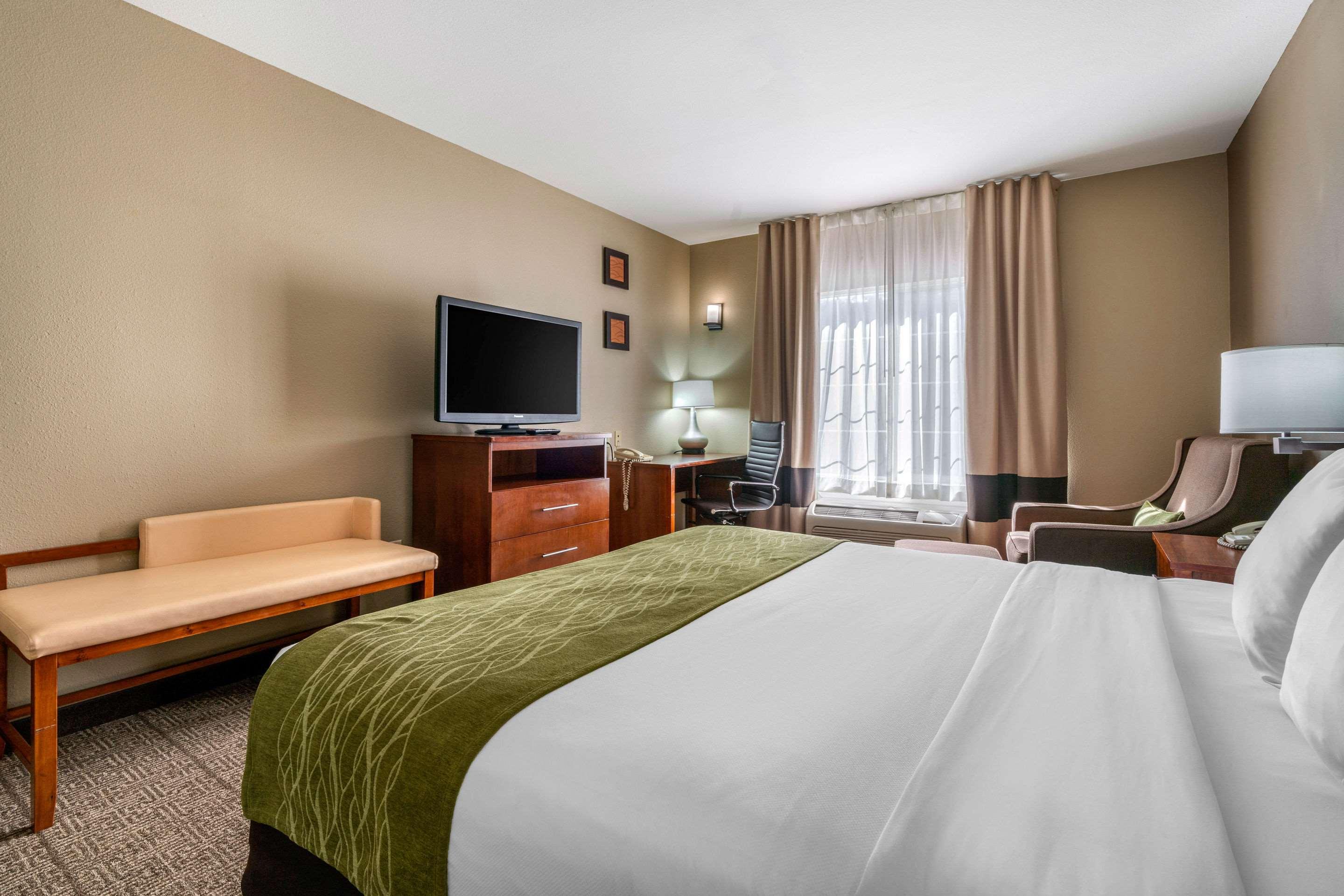 Comfort Inn & Suites Sacramento - University Area