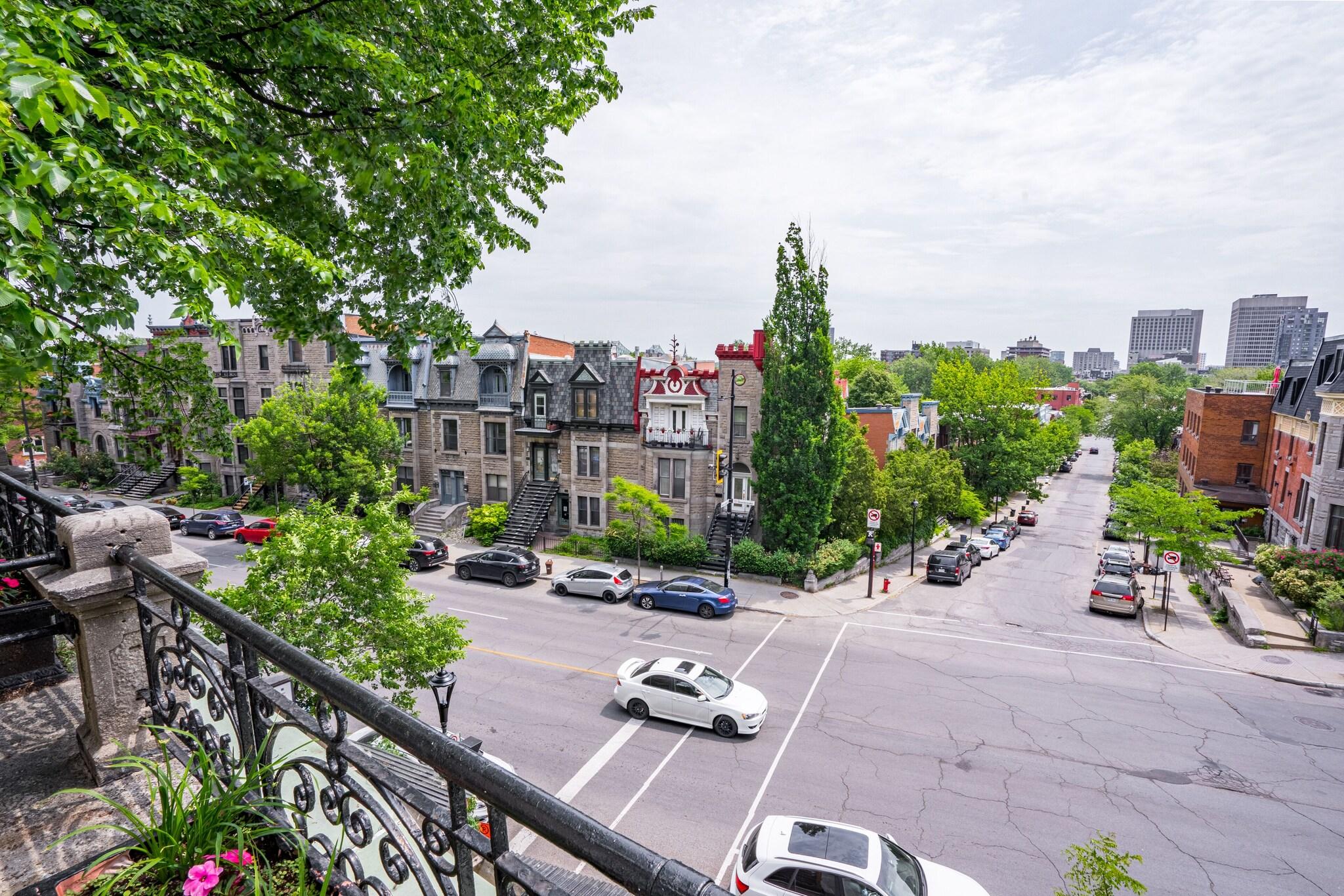 Hotel de Paris by null