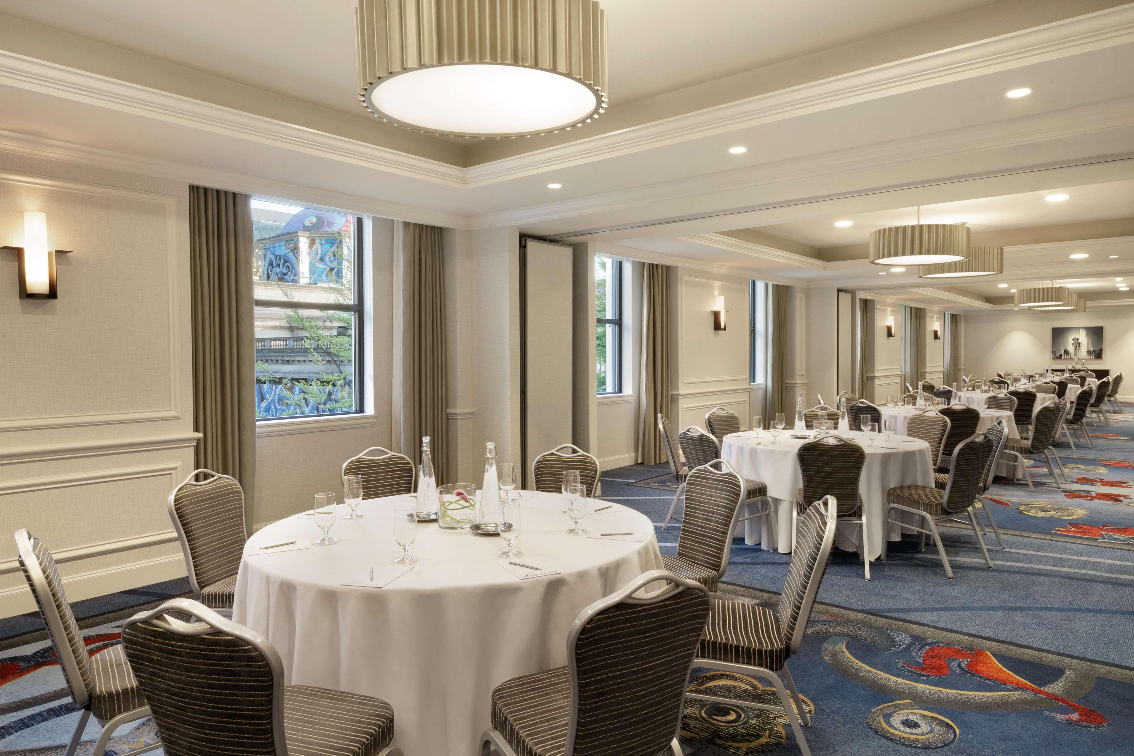 Fairmont Hotel Vancouver by null