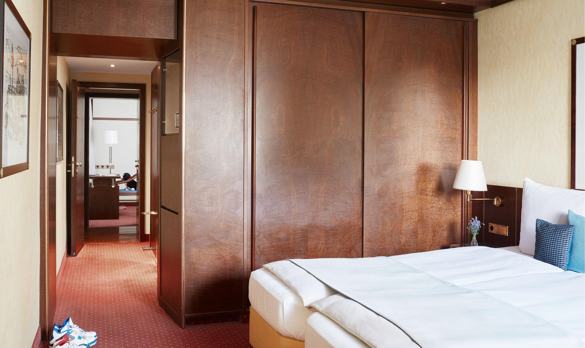 LIVING HOTEL BERLIN-MITTE