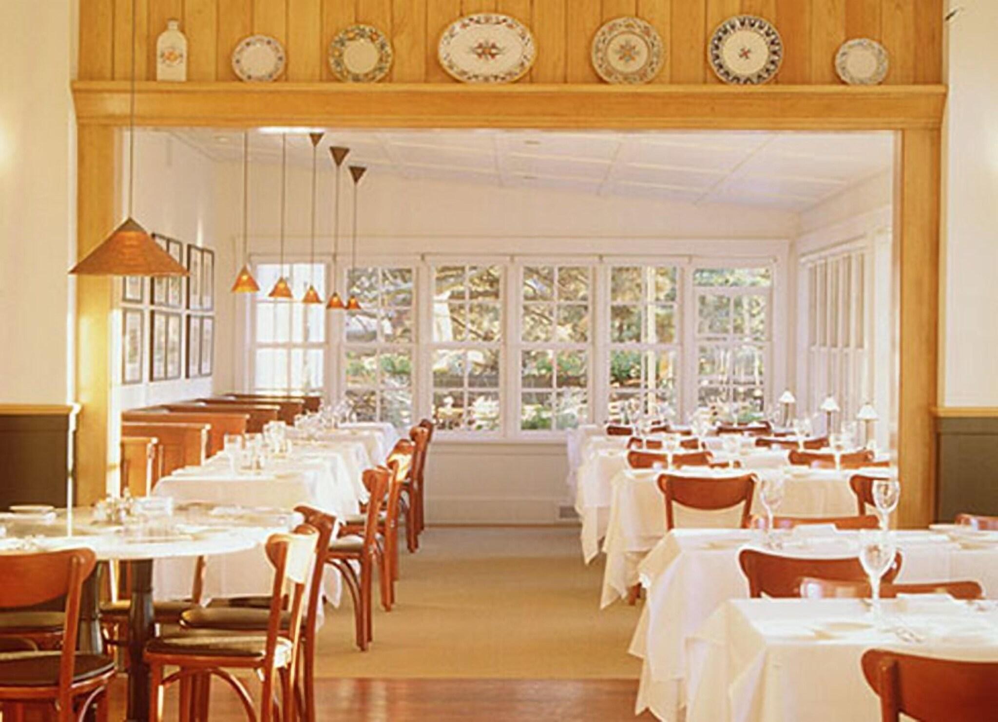 Pine Inn