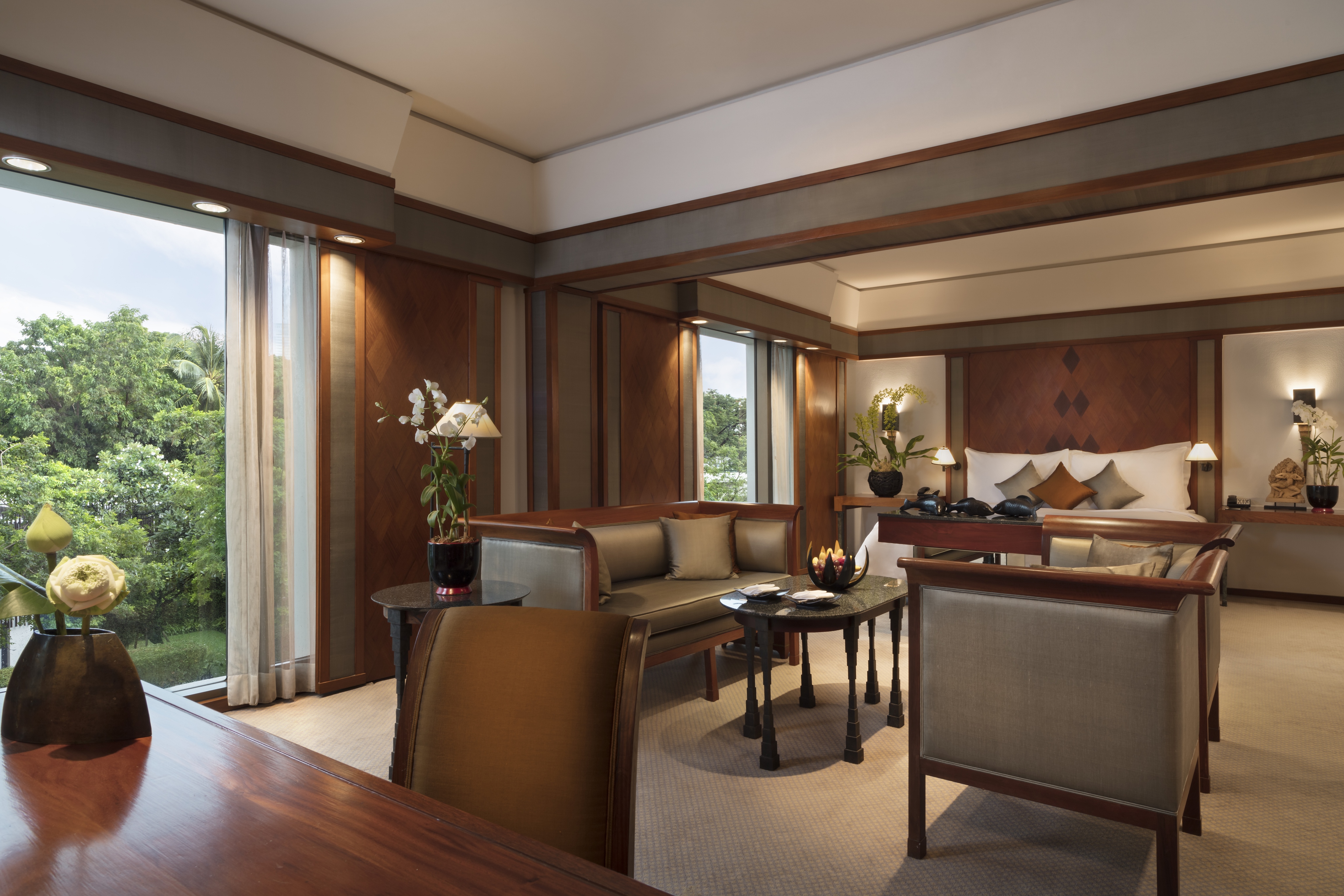 Suite, executive