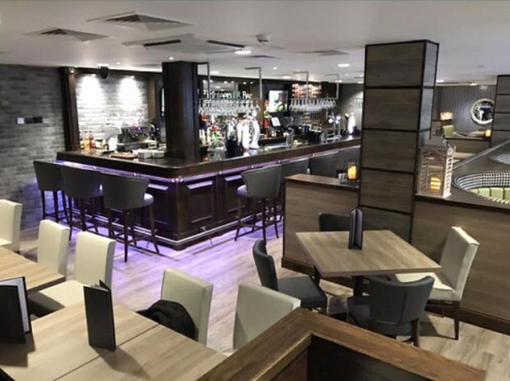 Tontine Hotel by null