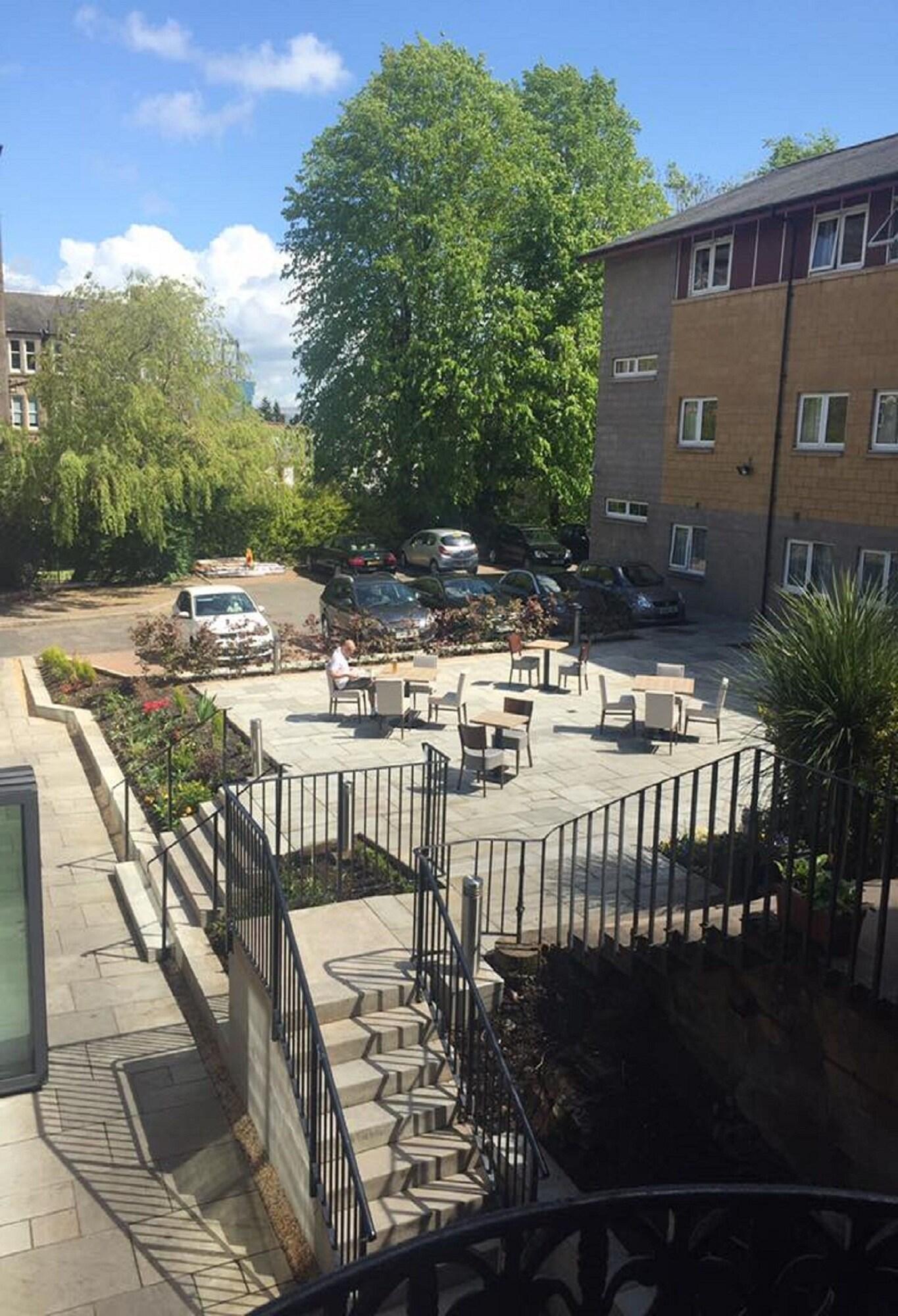 Tontine Hotel by null