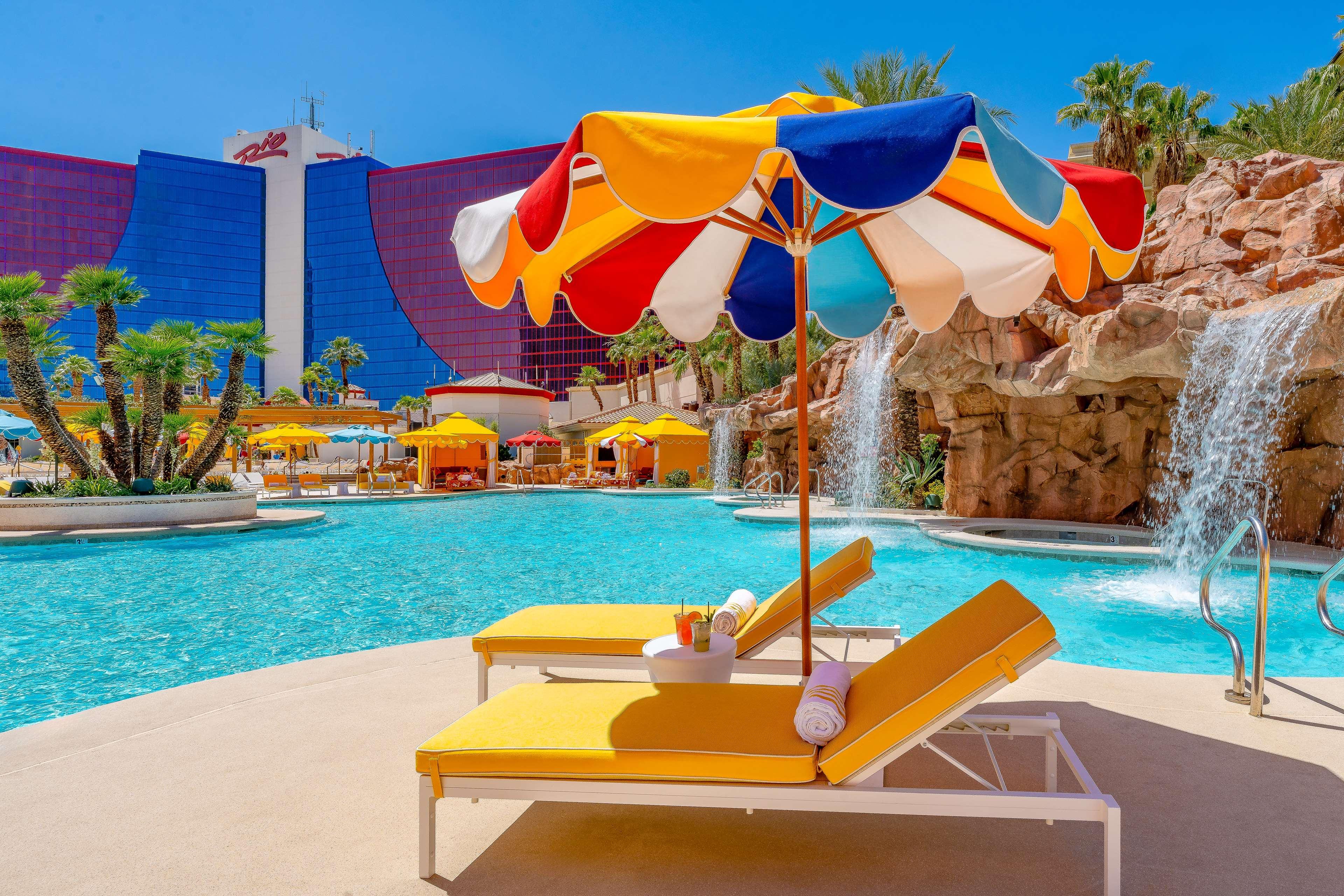 Rio Hotel & Casino by null