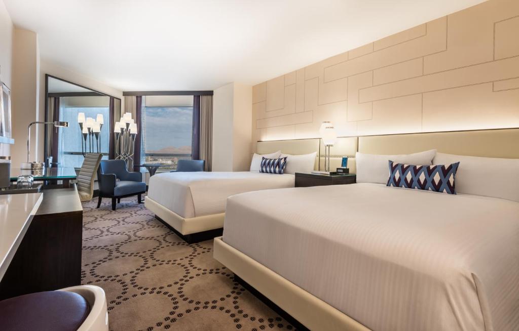 Harrah's Las Vegas by null