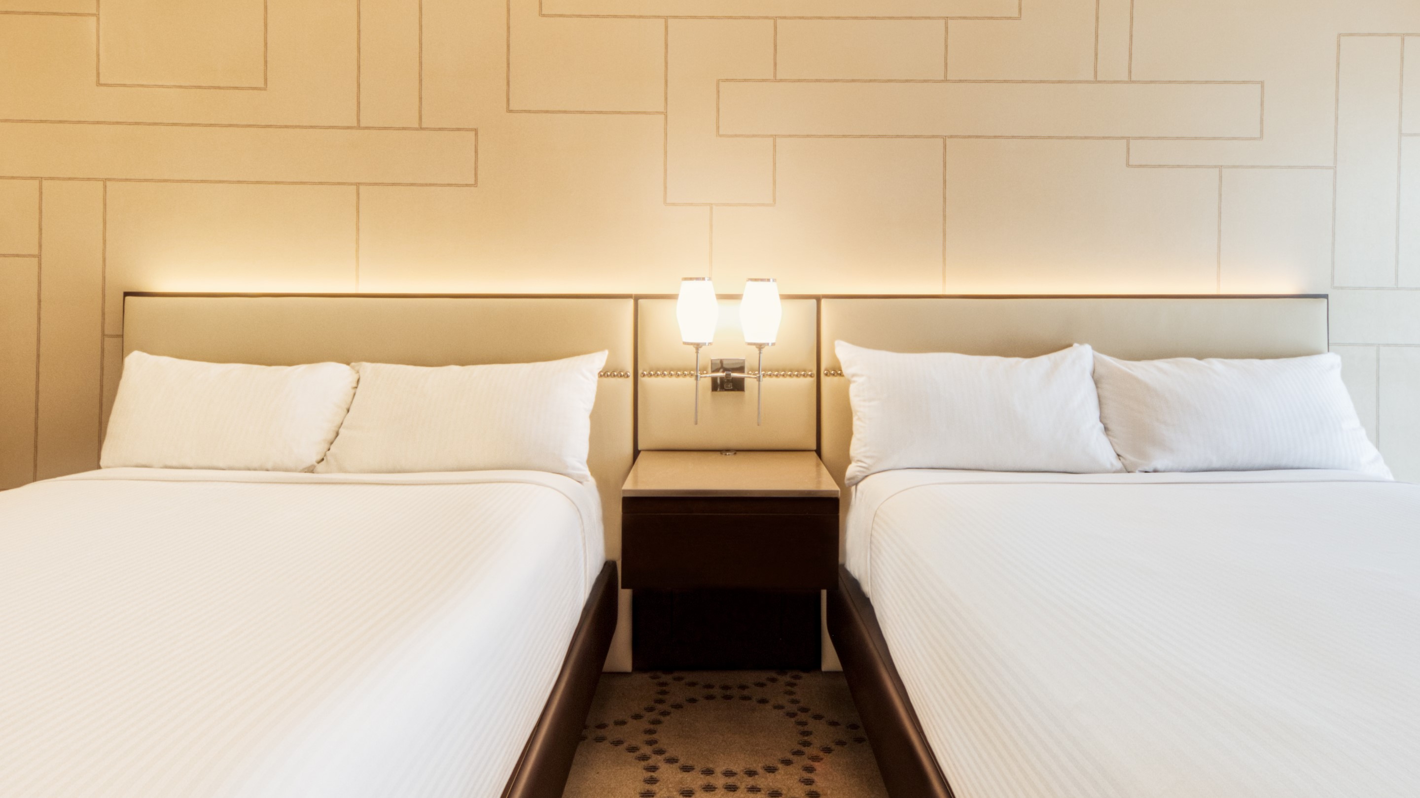 Harrah's Las Vegas - A Caesars Rewards Destination by null