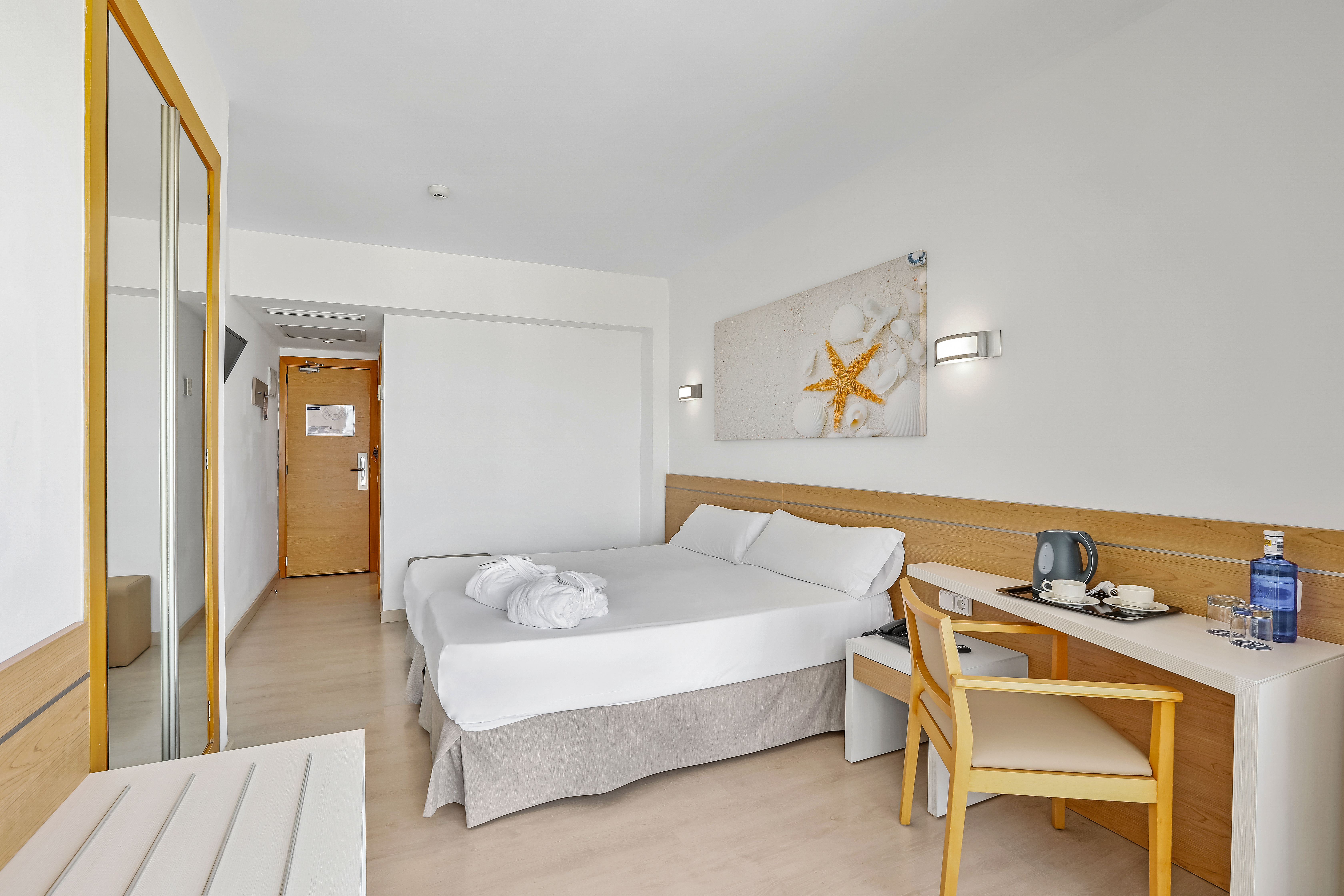 Hotel Aubamar  correct code 901836